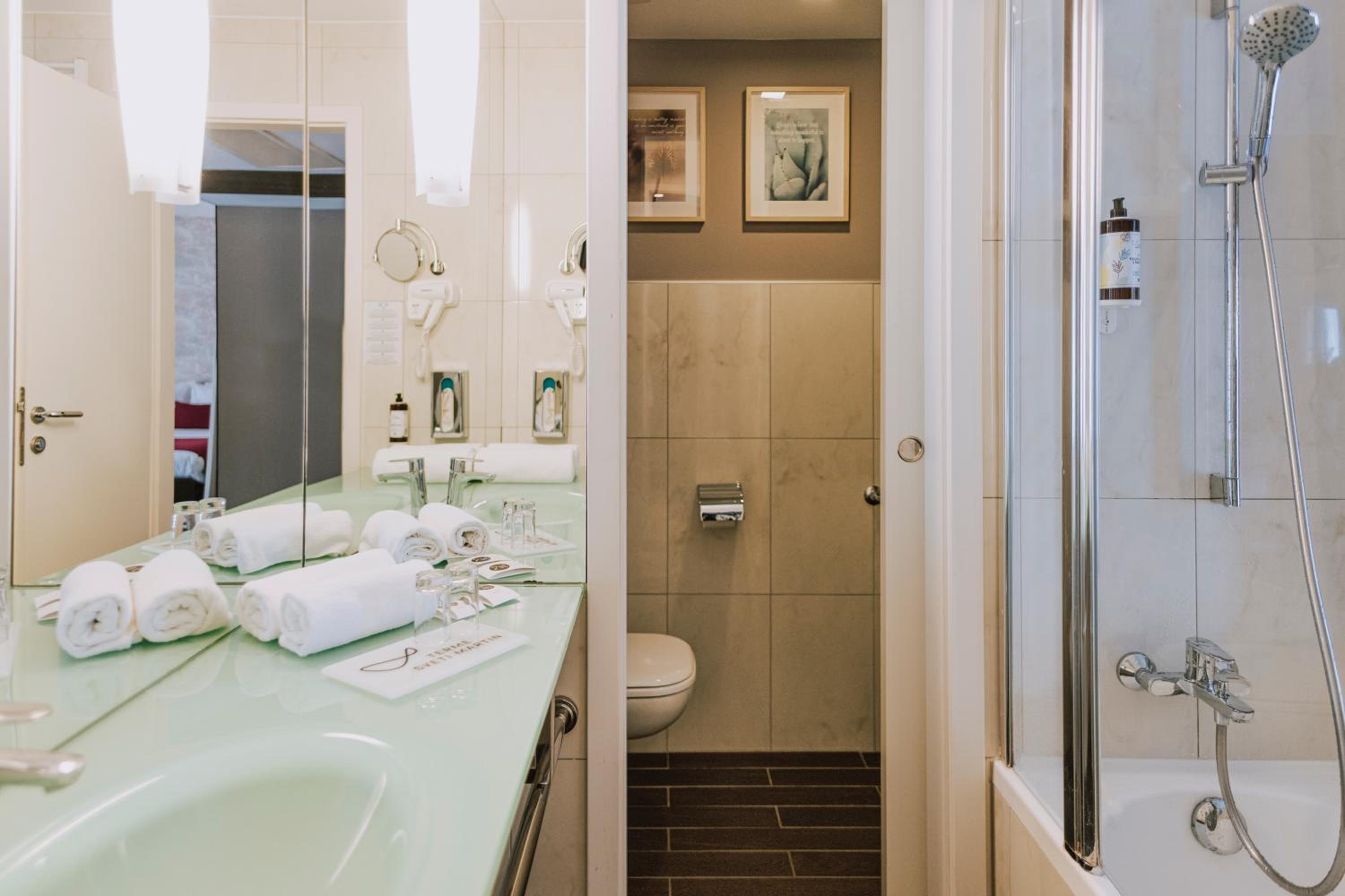 Special Offer - Standard Double Room with New Year's Package photo 3