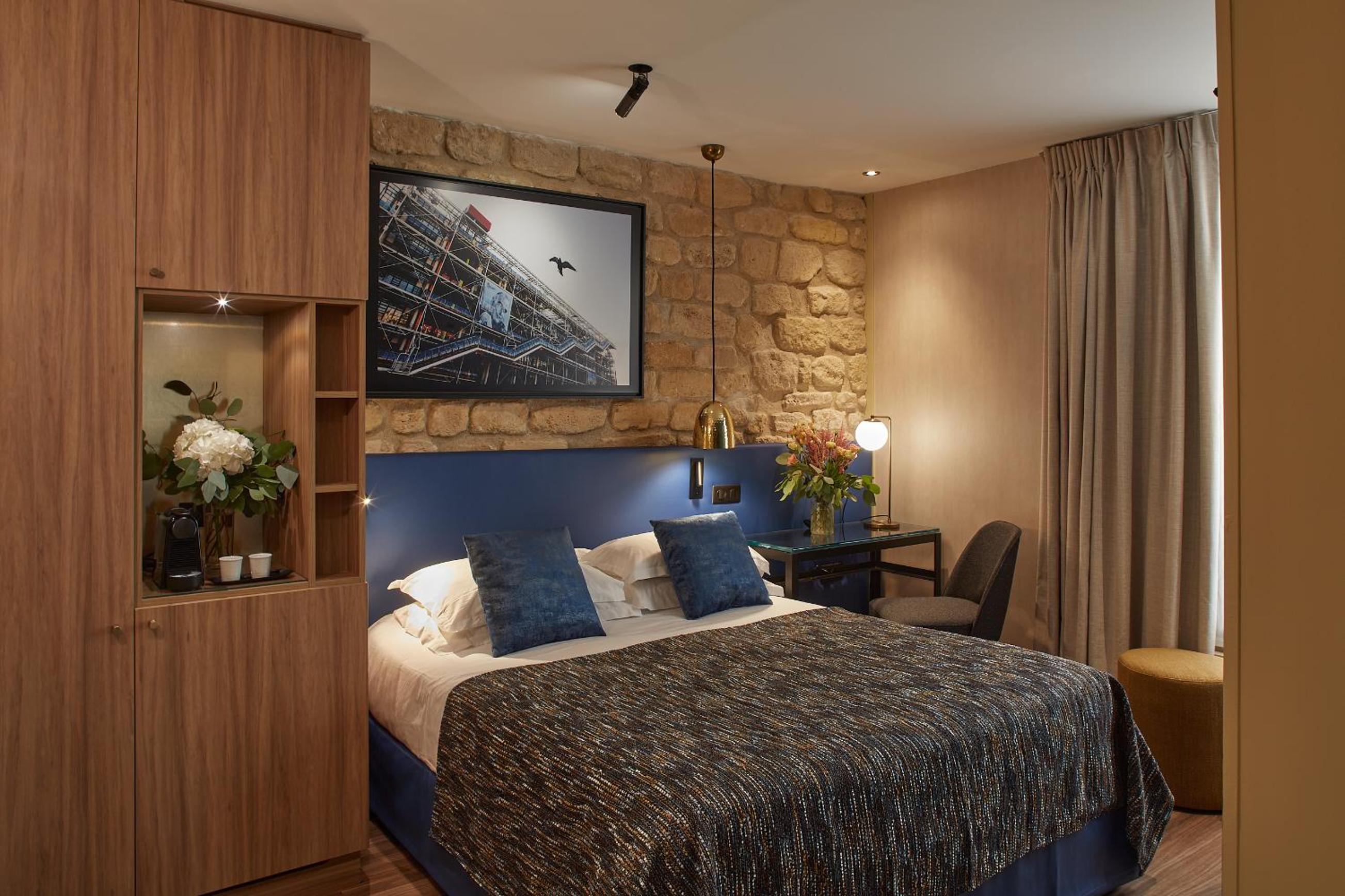 Hotel Atmospheres bedroom photo