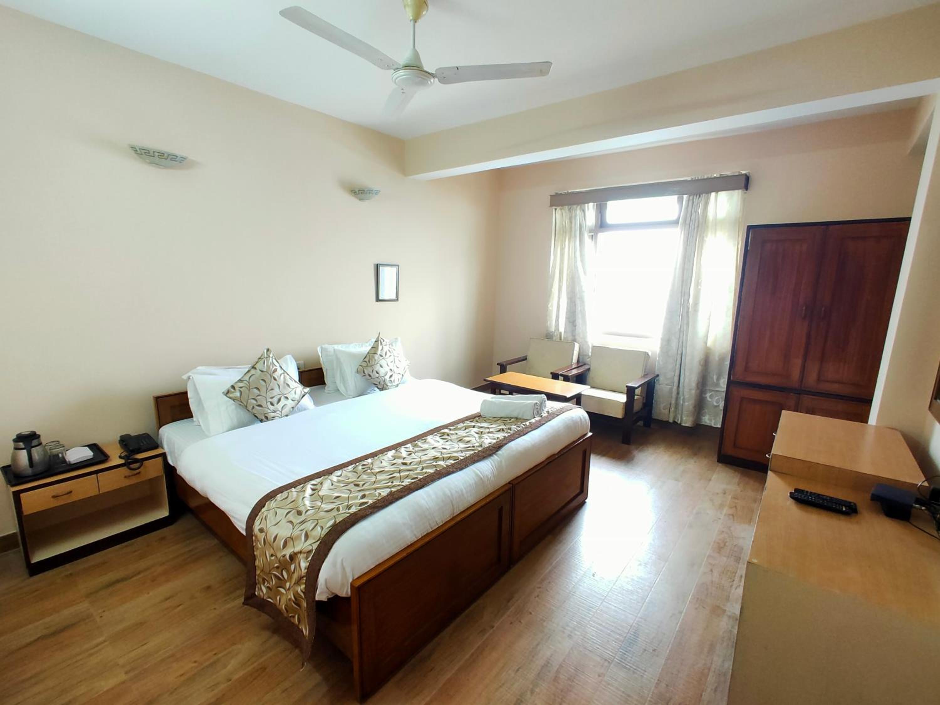 Deluxe Double Room photo 3