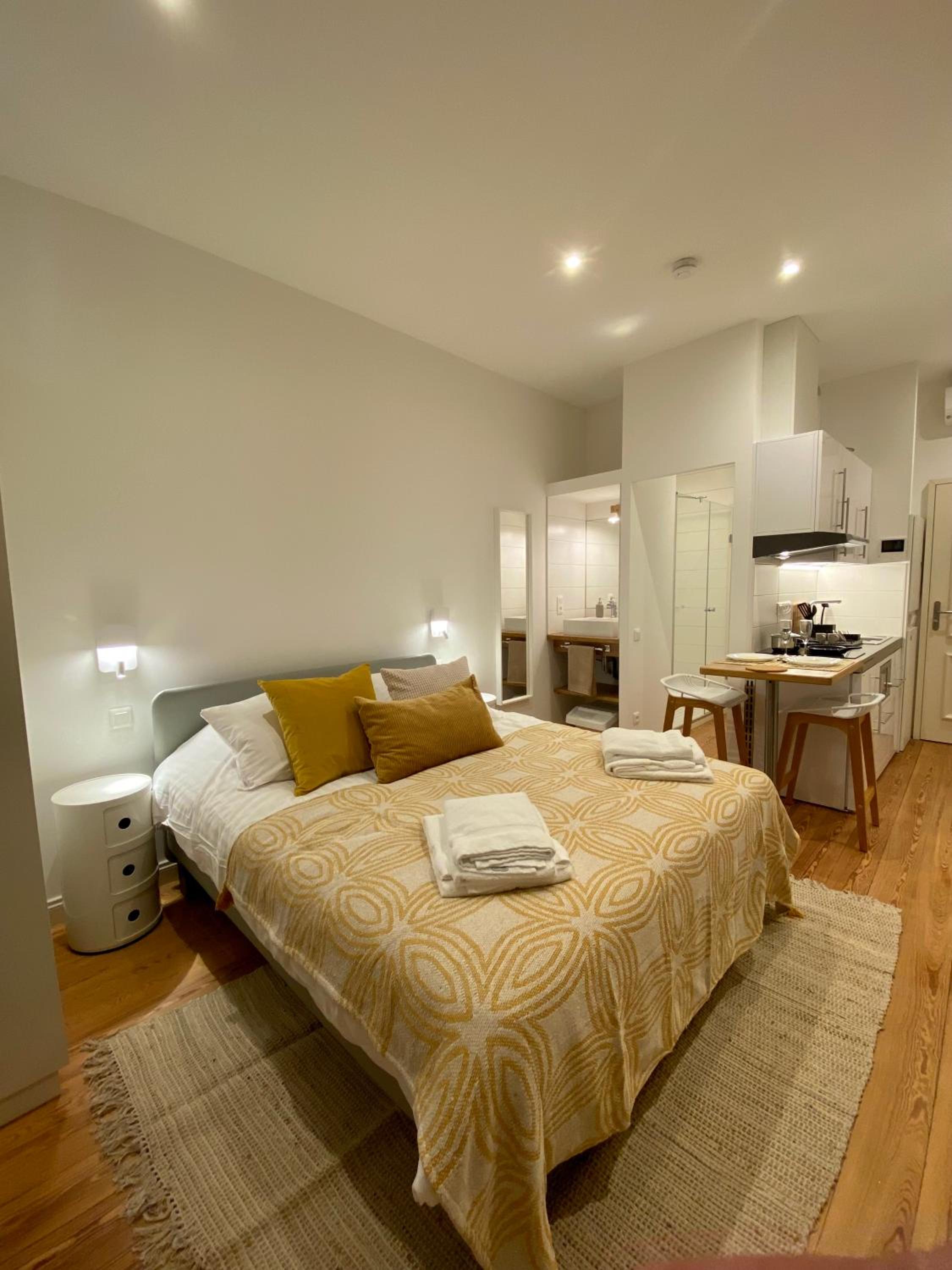 One-Bedroom Apartment