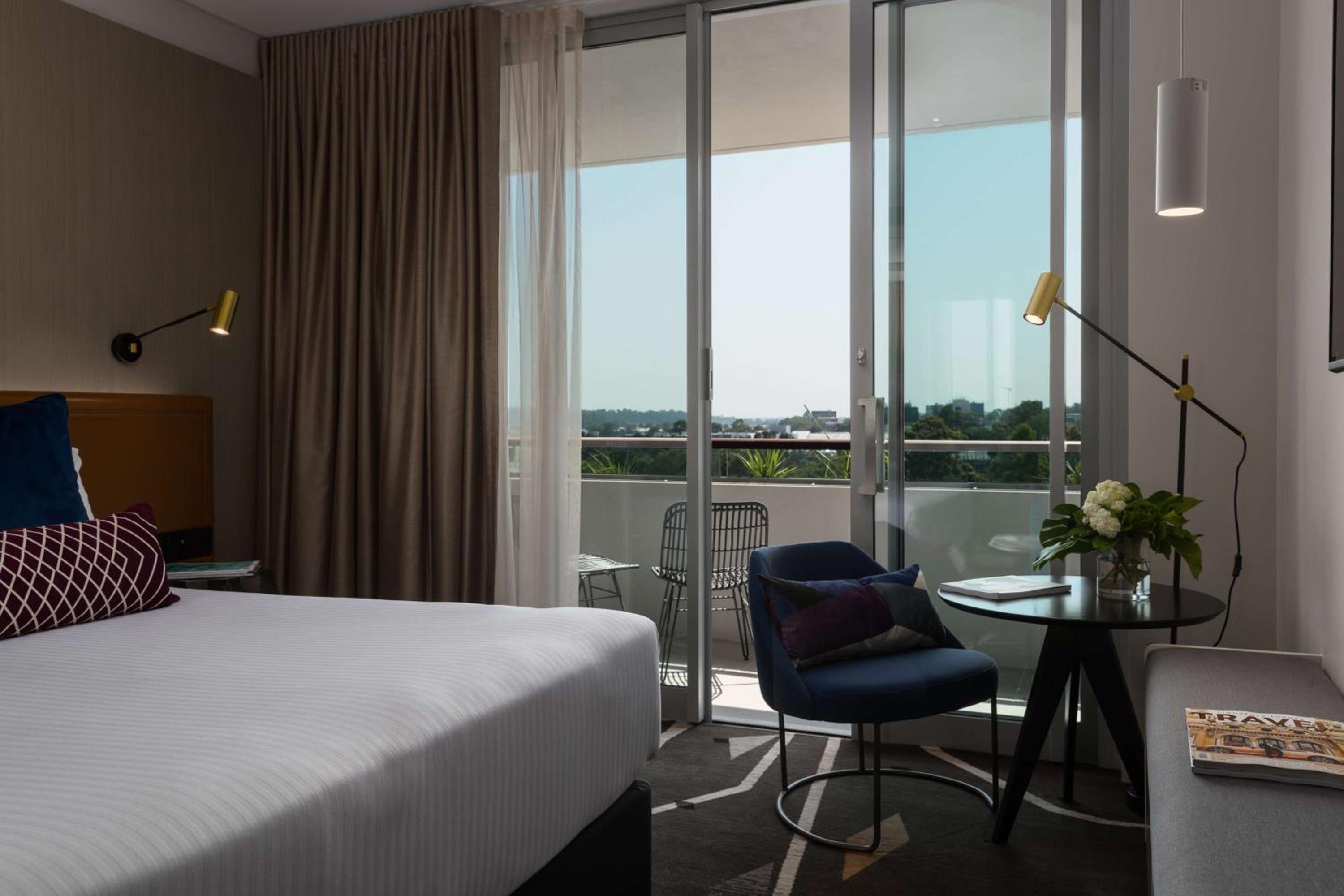 King Room with Garden View - Photo 7