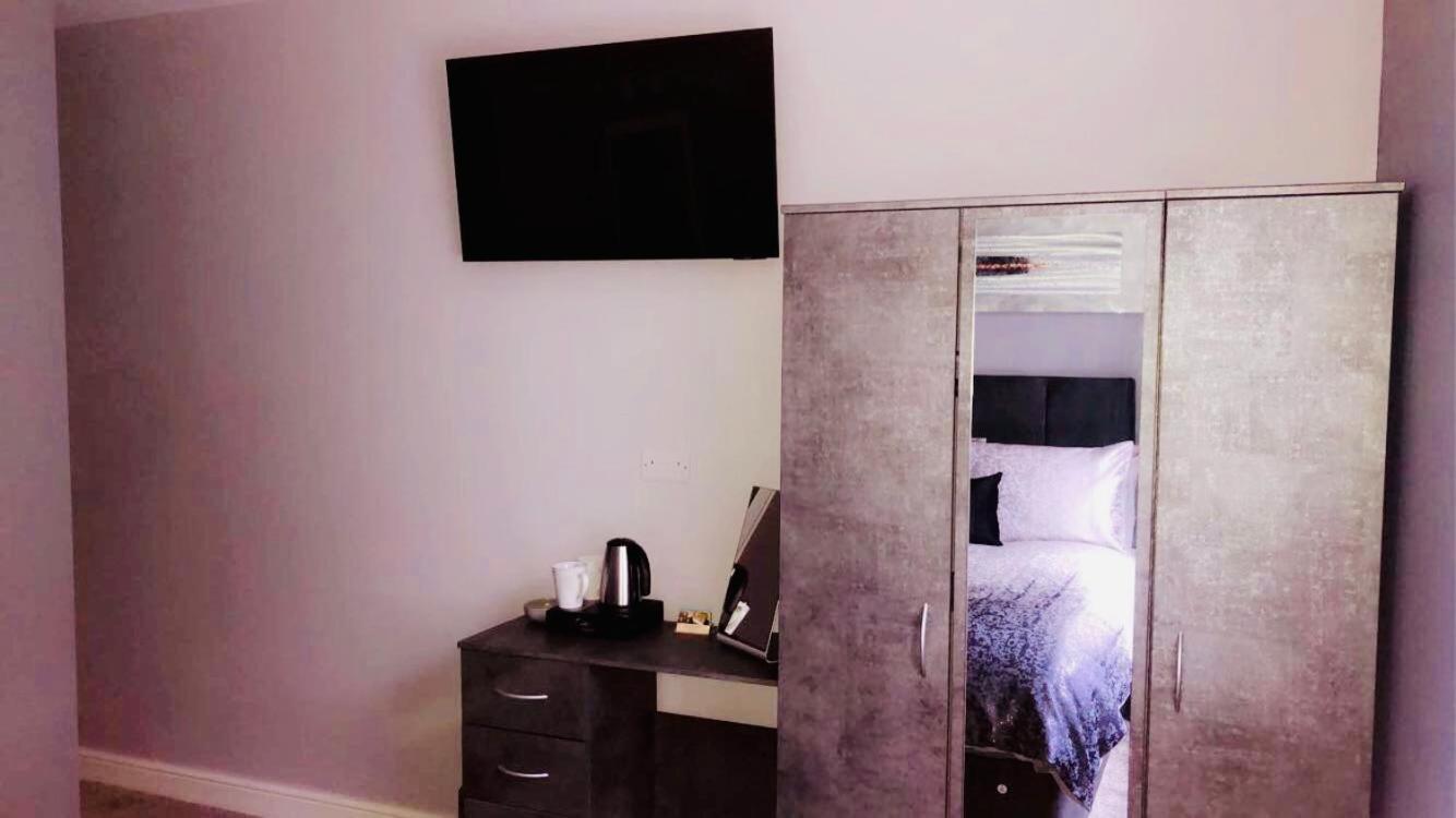 Deluxe Double Room - Photo 13