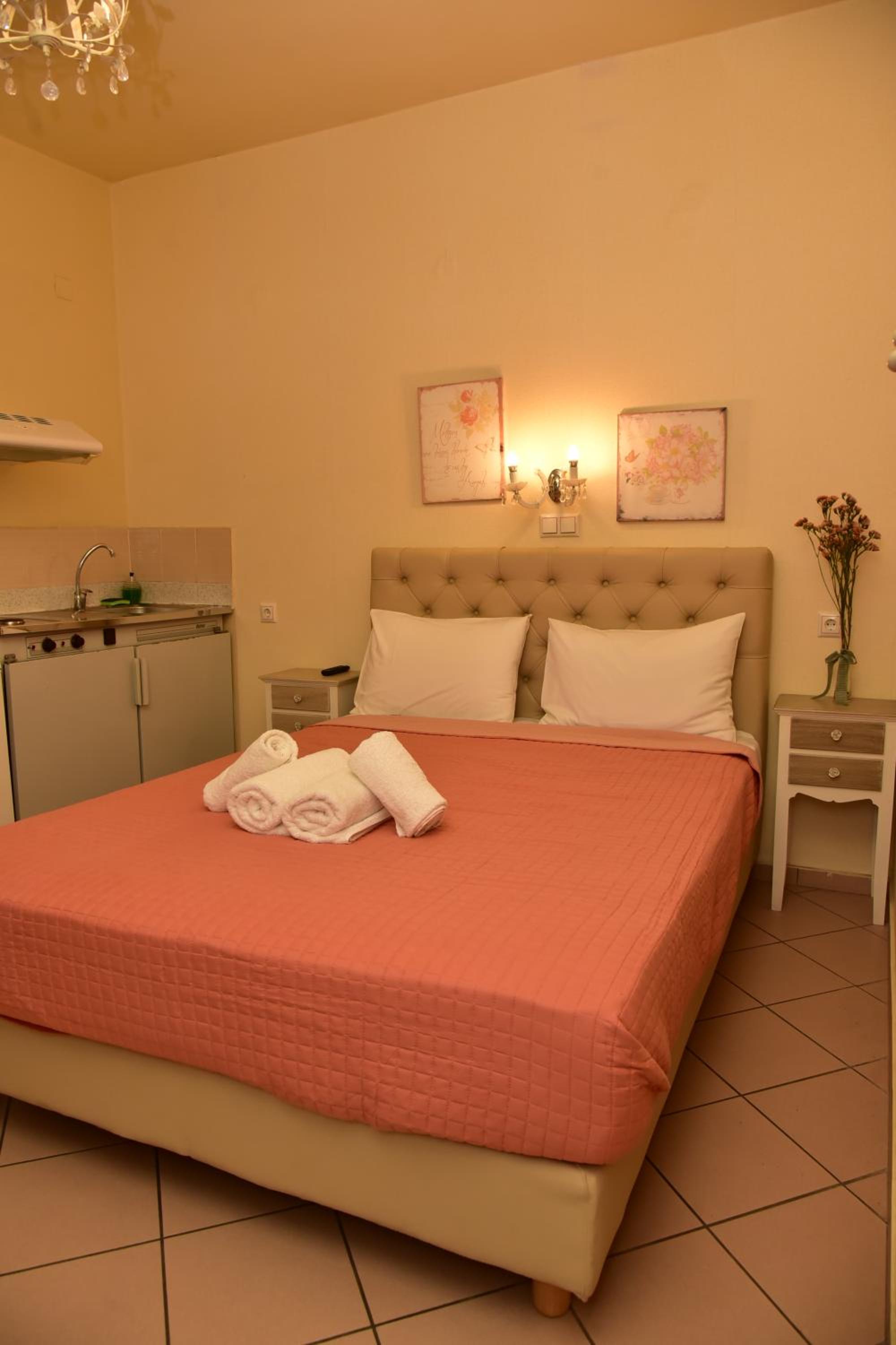 Double Room with Side Sea View - Photo 5