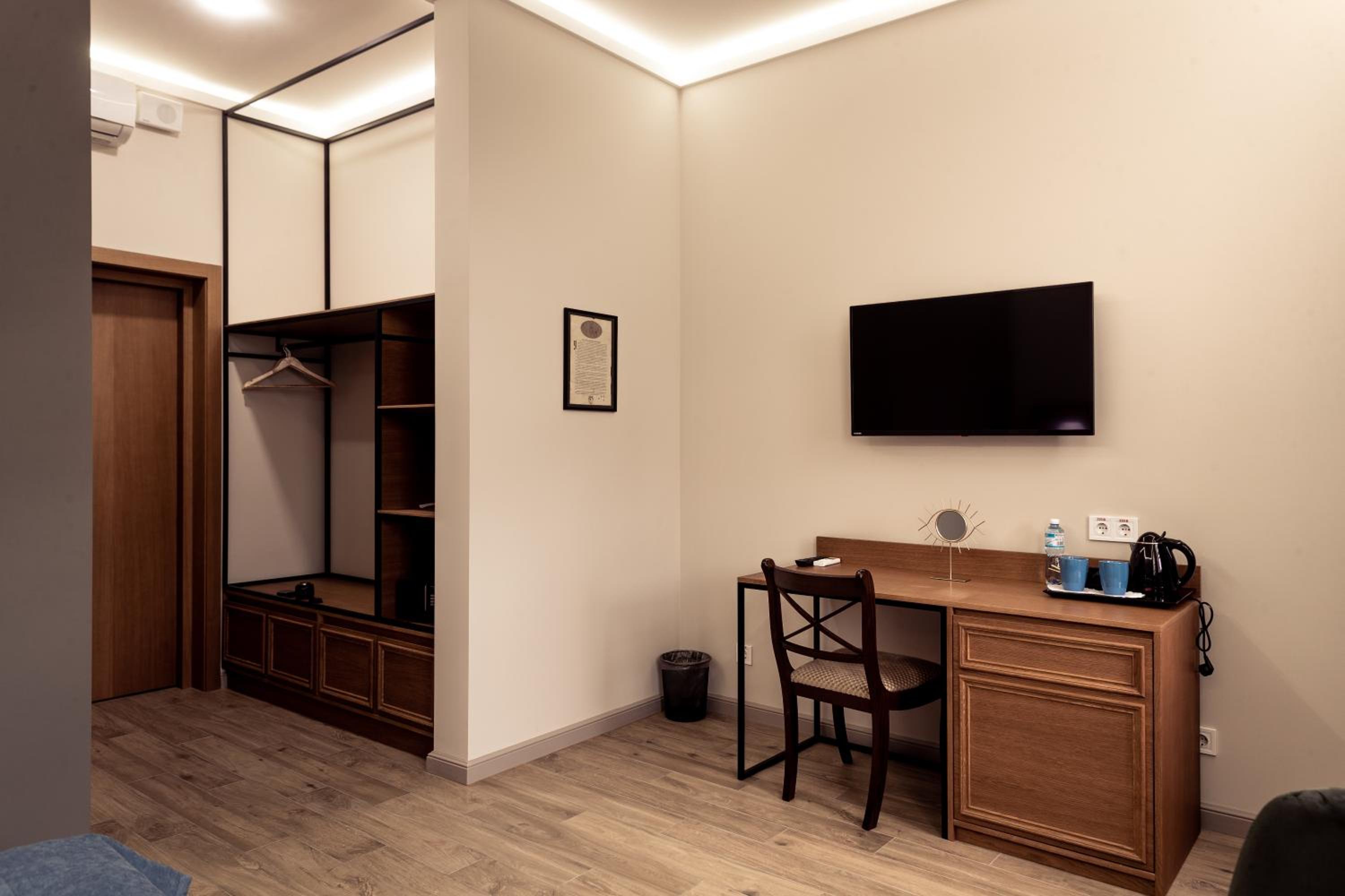 Standard Double Room photo 2