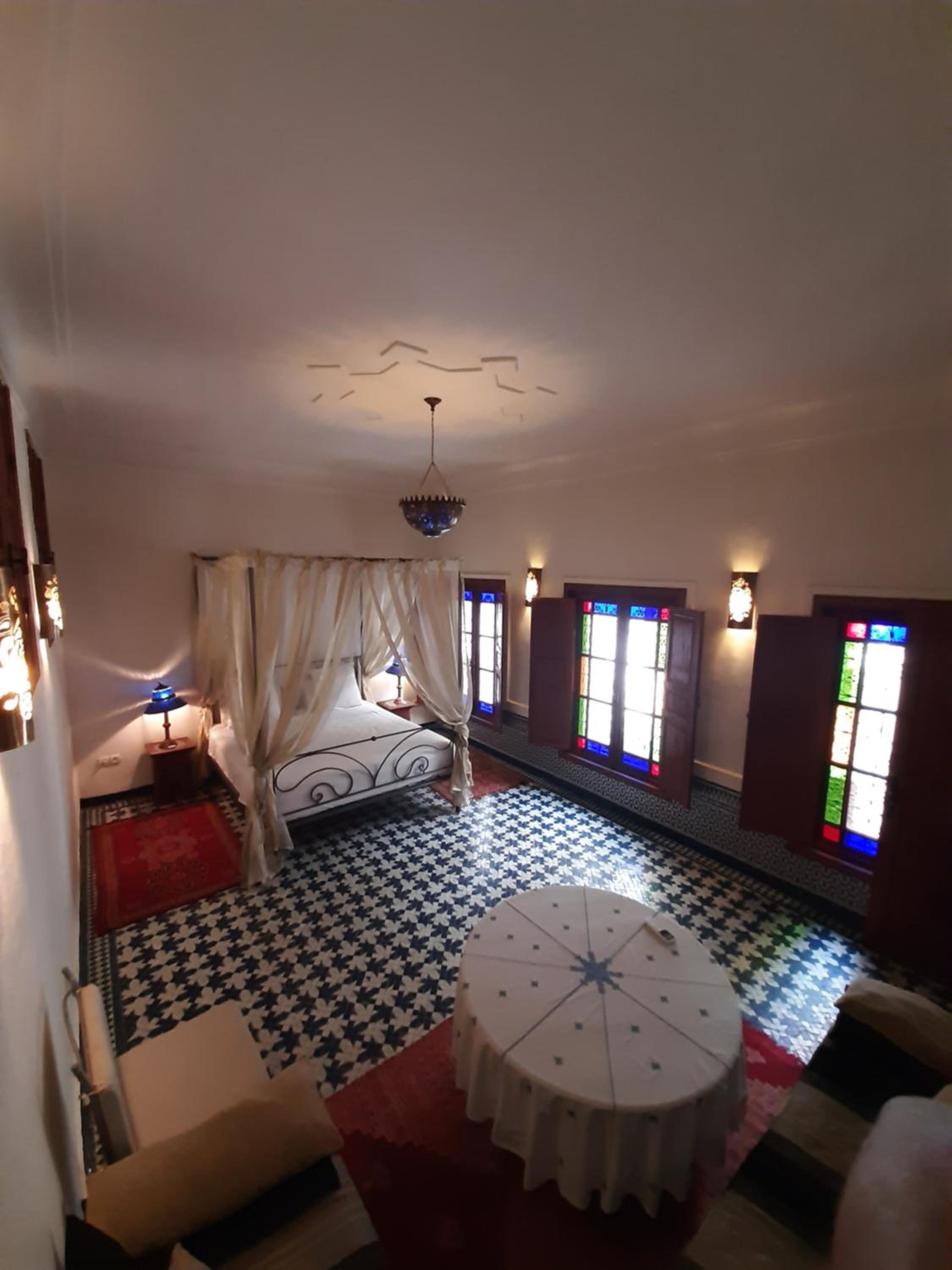 Double Room with Private Bathroom - Photo 2