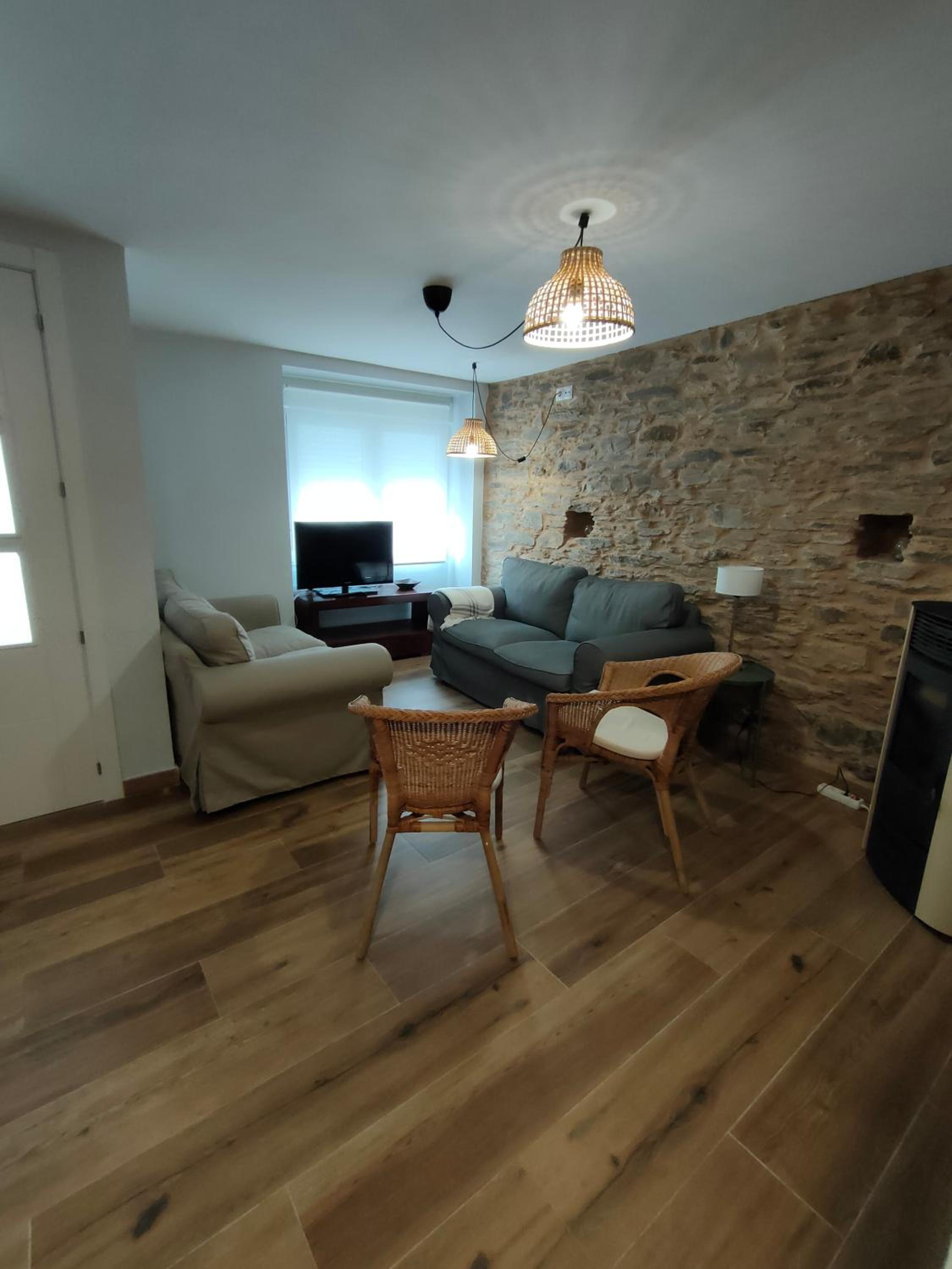 Four-Bedroom House - Photo 6