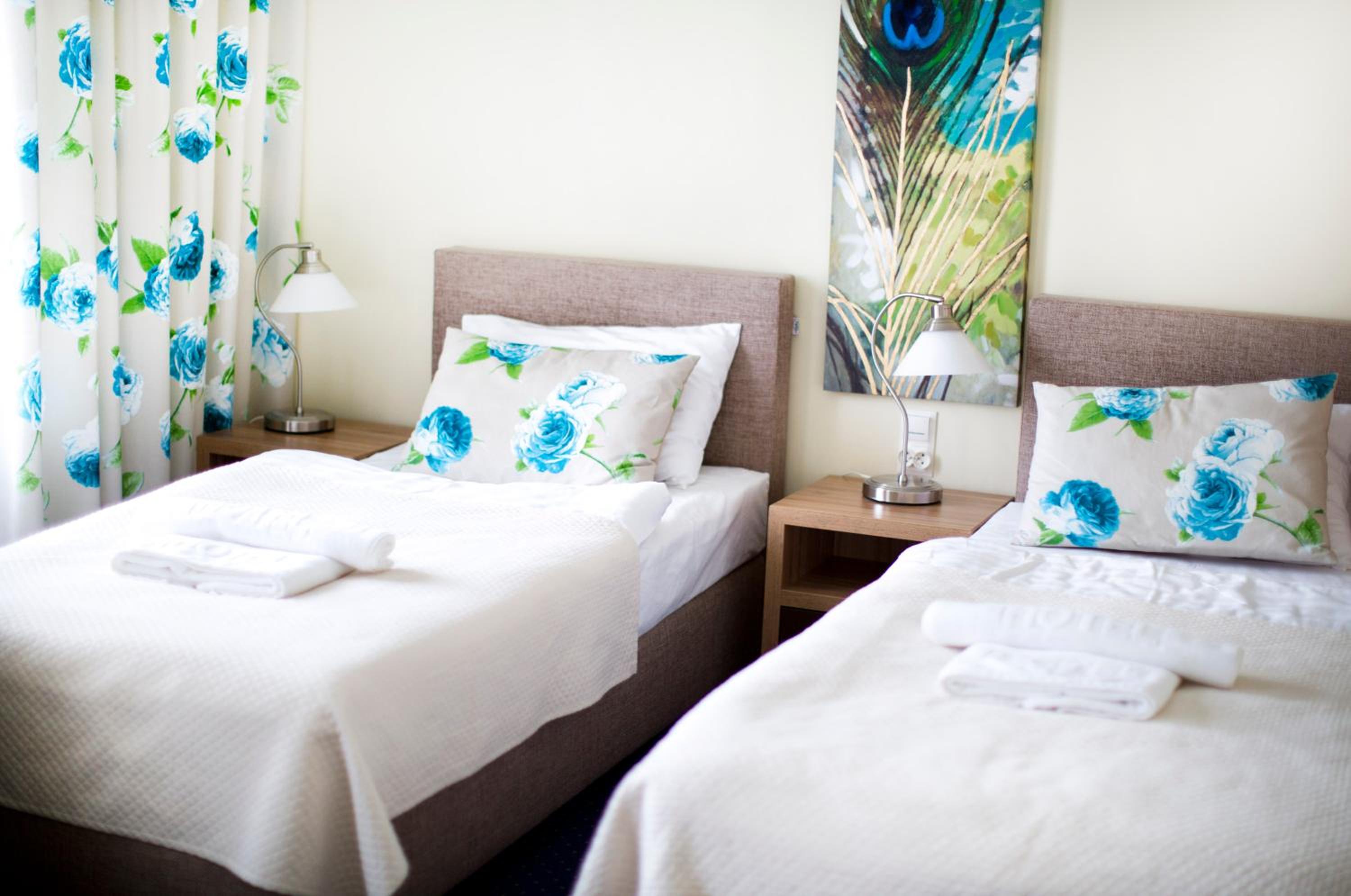 Twin Room - Photo 1