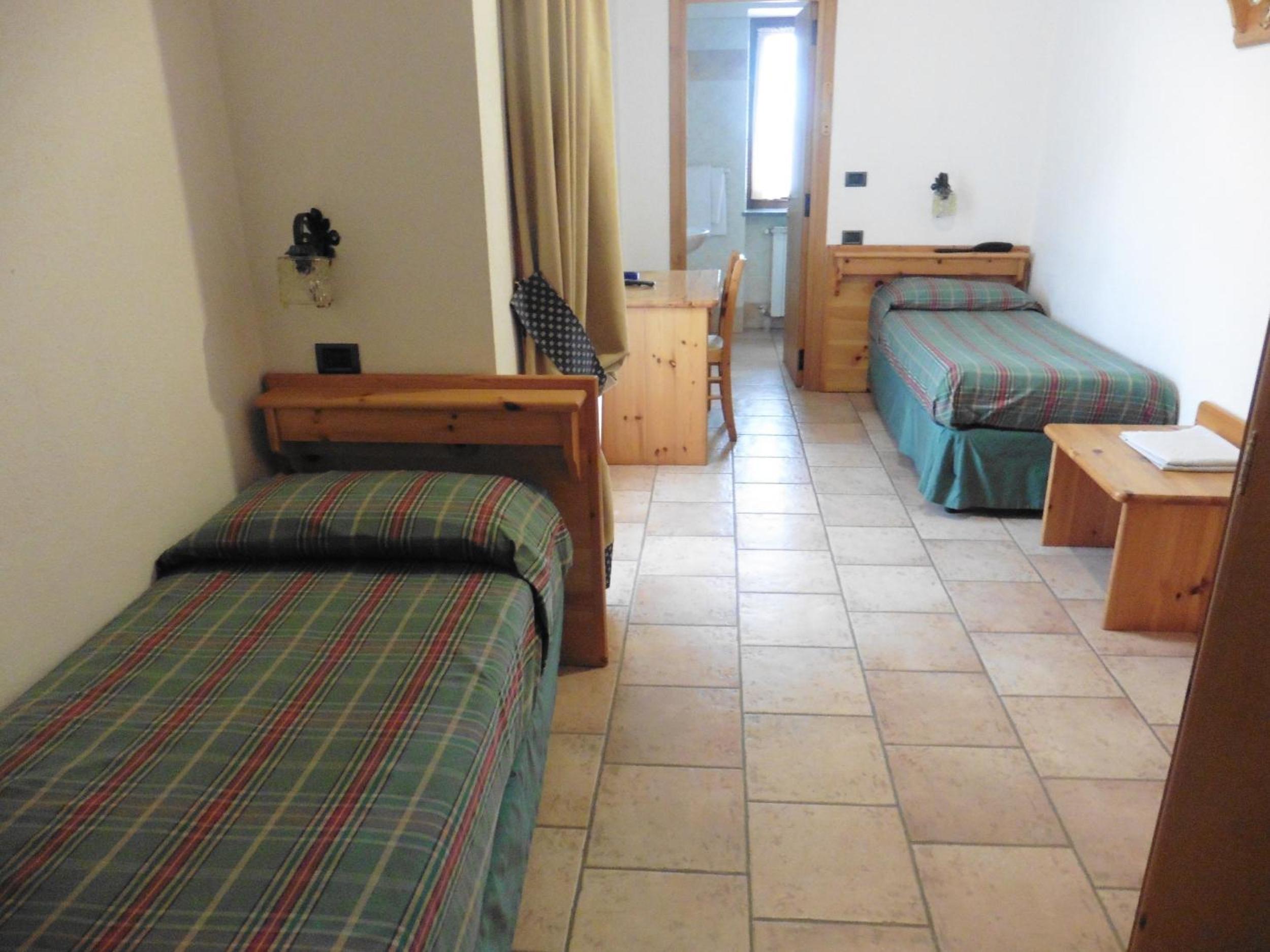 Double or Twin Room photo 2