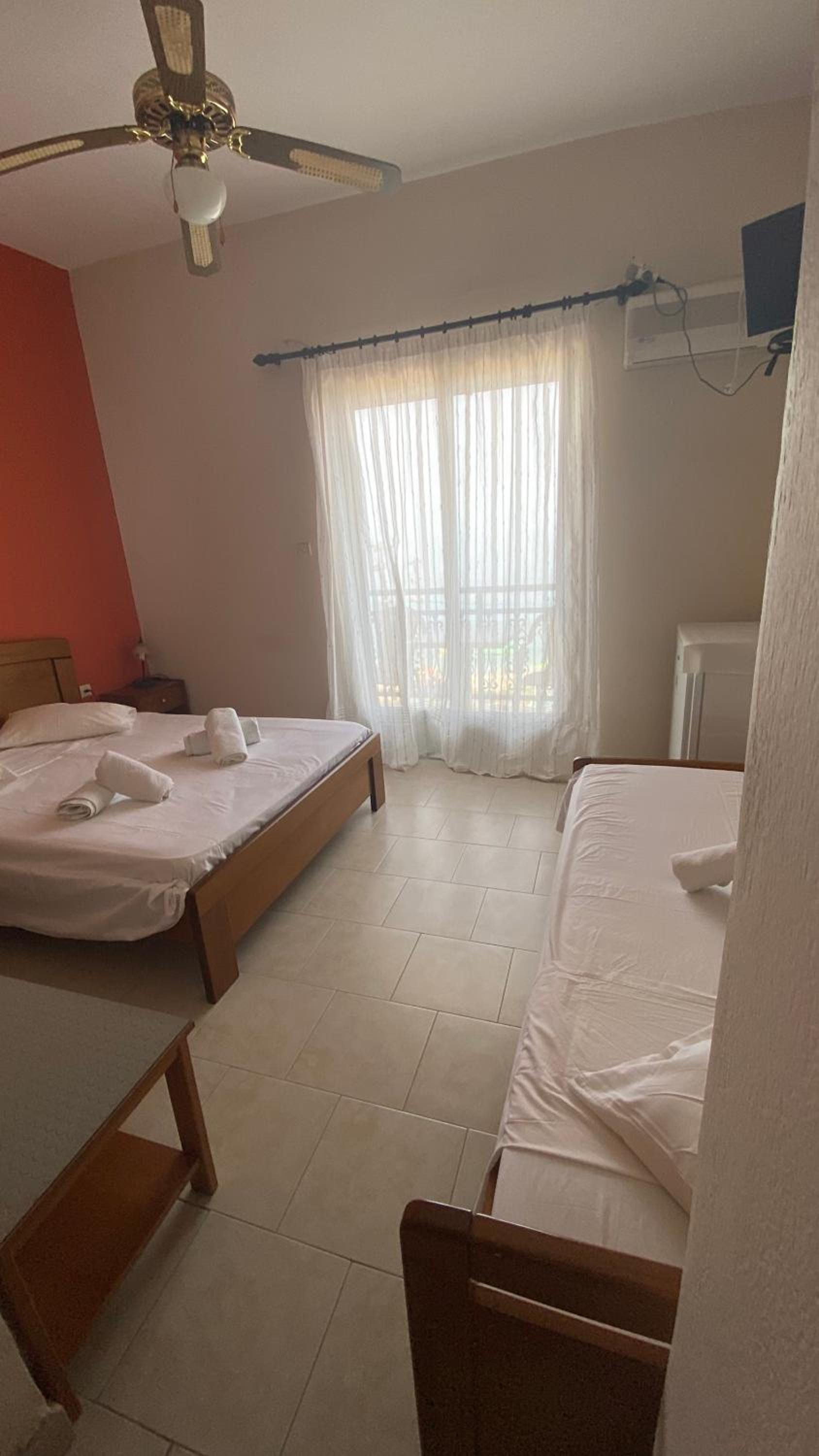 Standard Triple Room With Sea View
