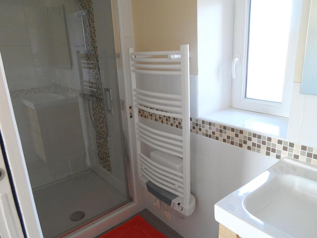 Double Room Brick