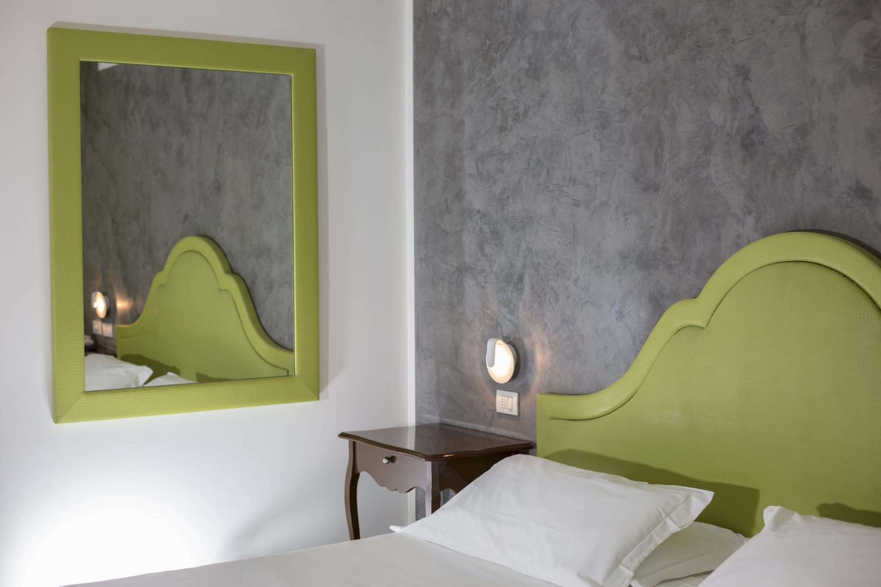 Superior Double Room - Photo 10