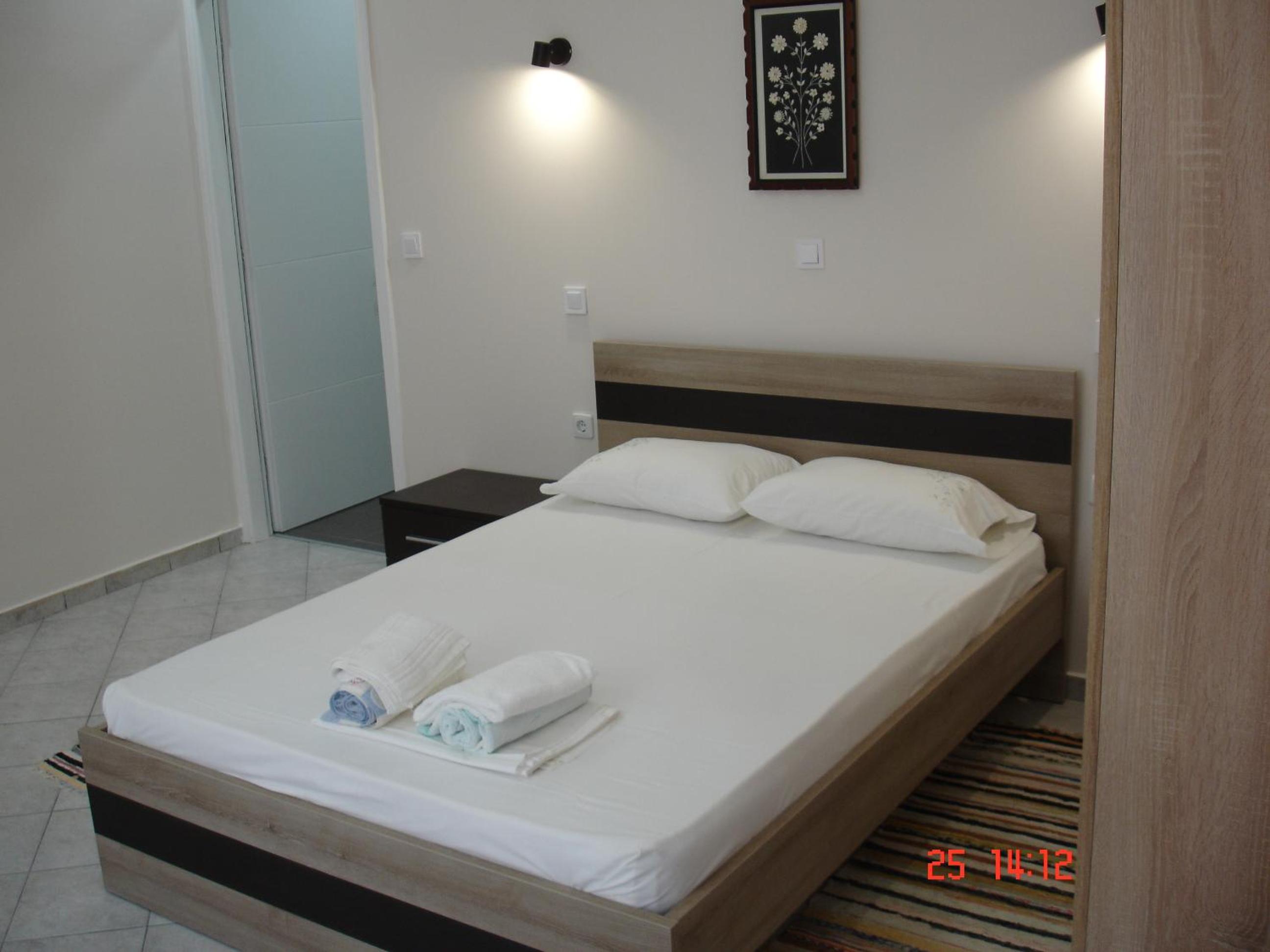 Deluxe Room - Photo 4