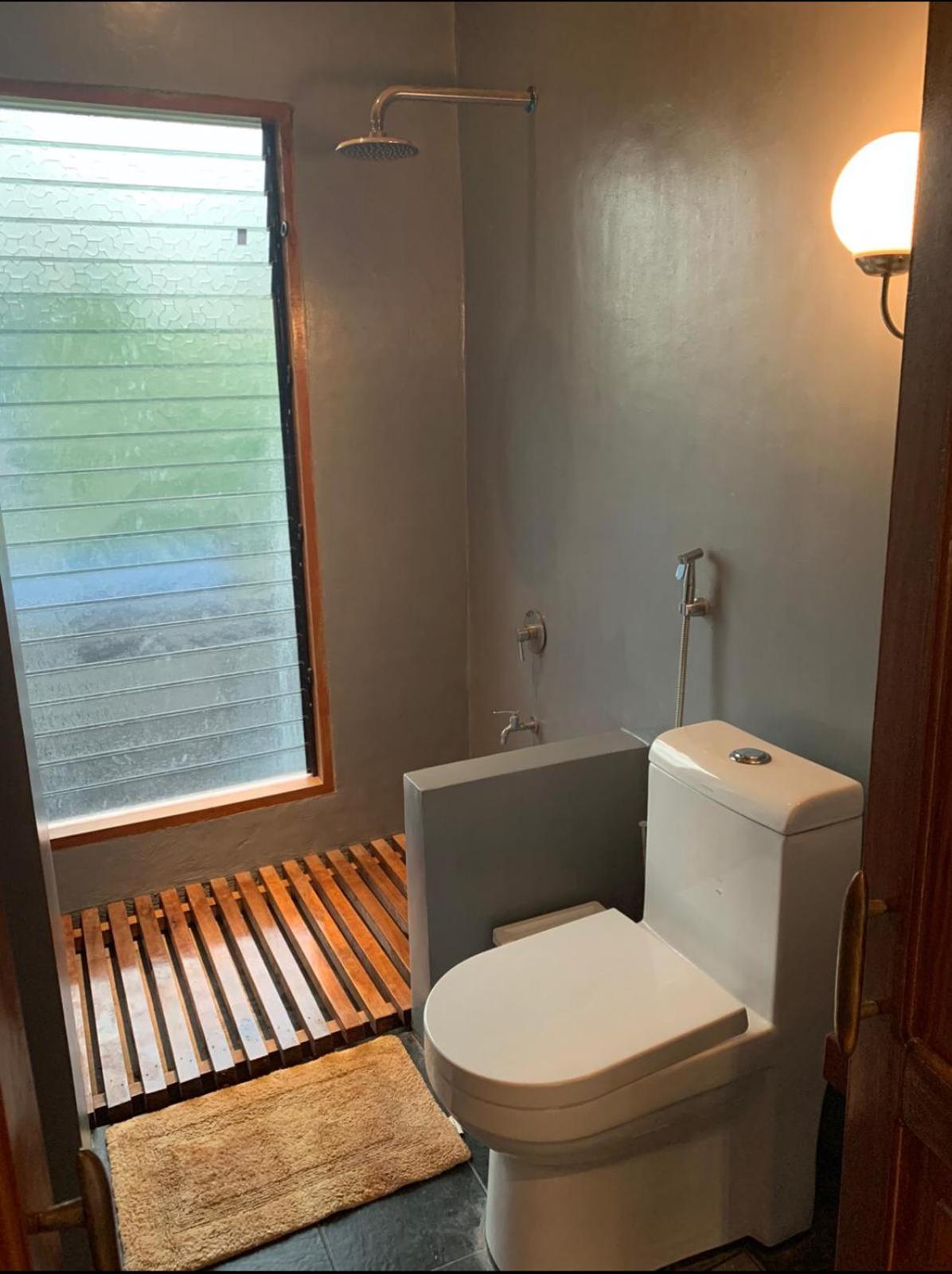 Standard King Room - Photo 2