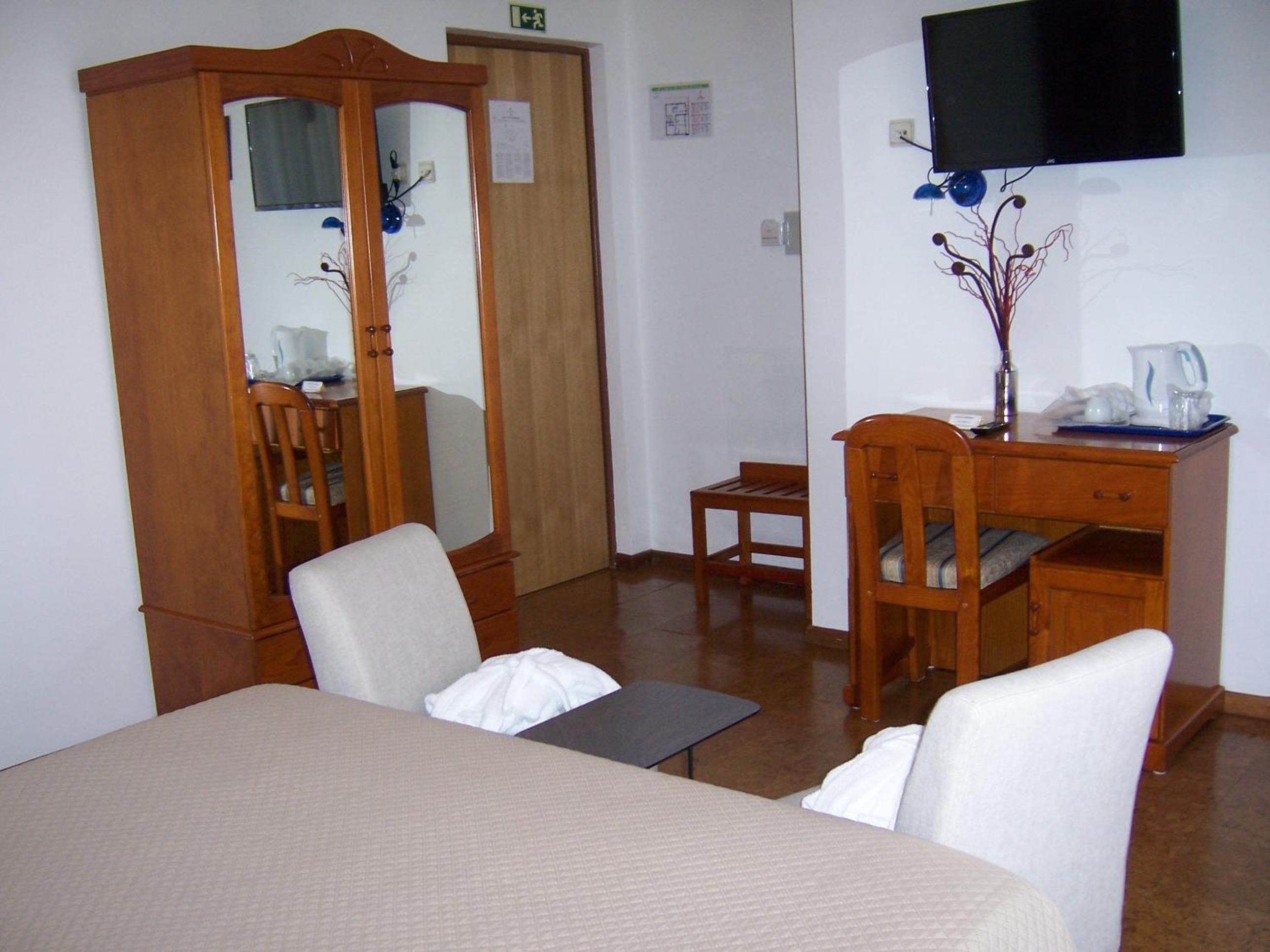 Double Room - Photo 8