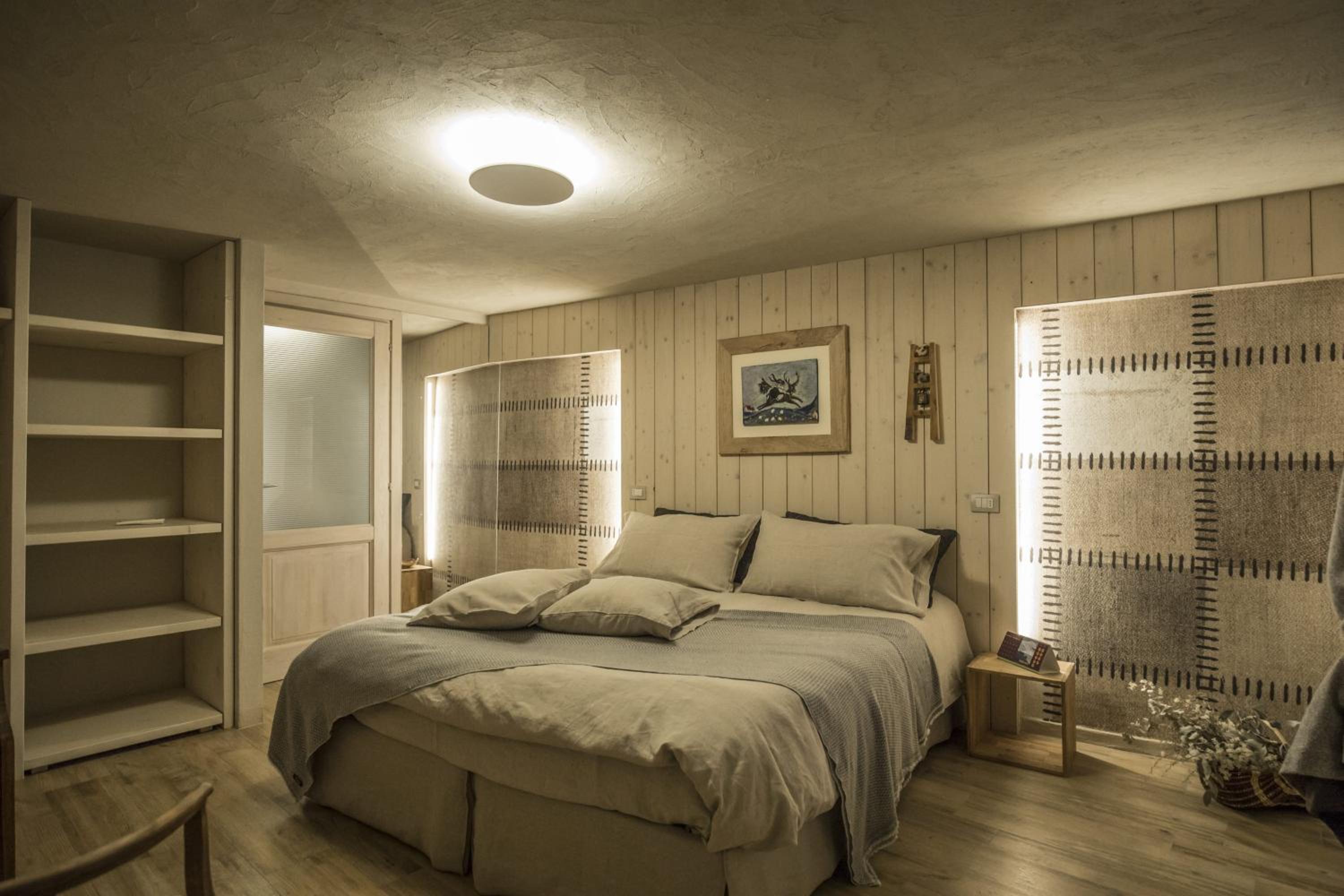 Deluxe Double or Twin Room with Balcony