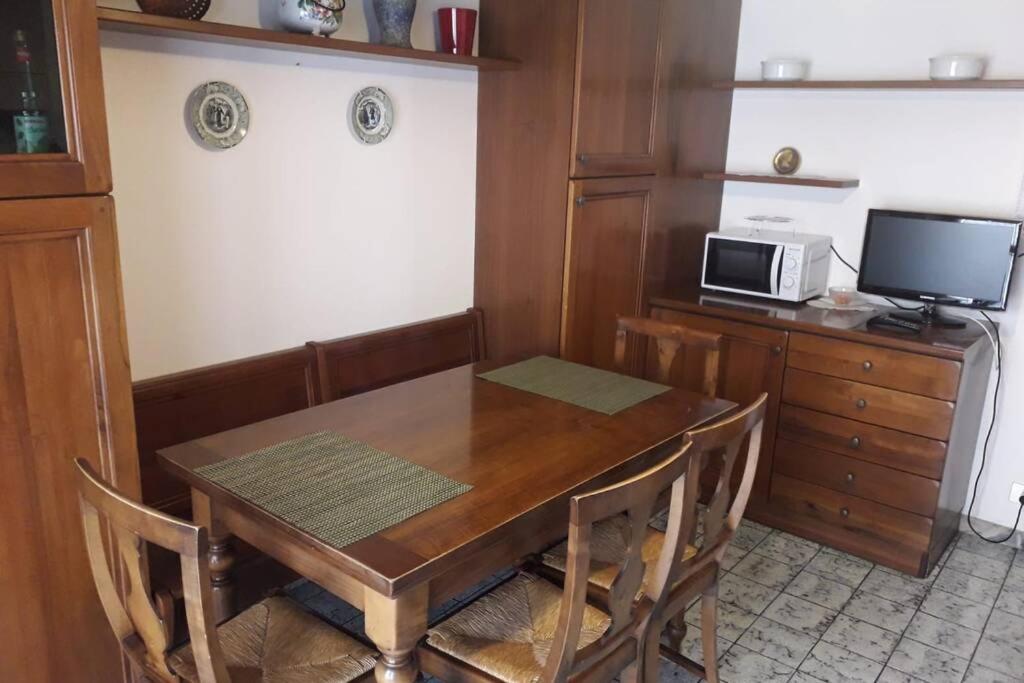 Two-Bedroom House photo 2