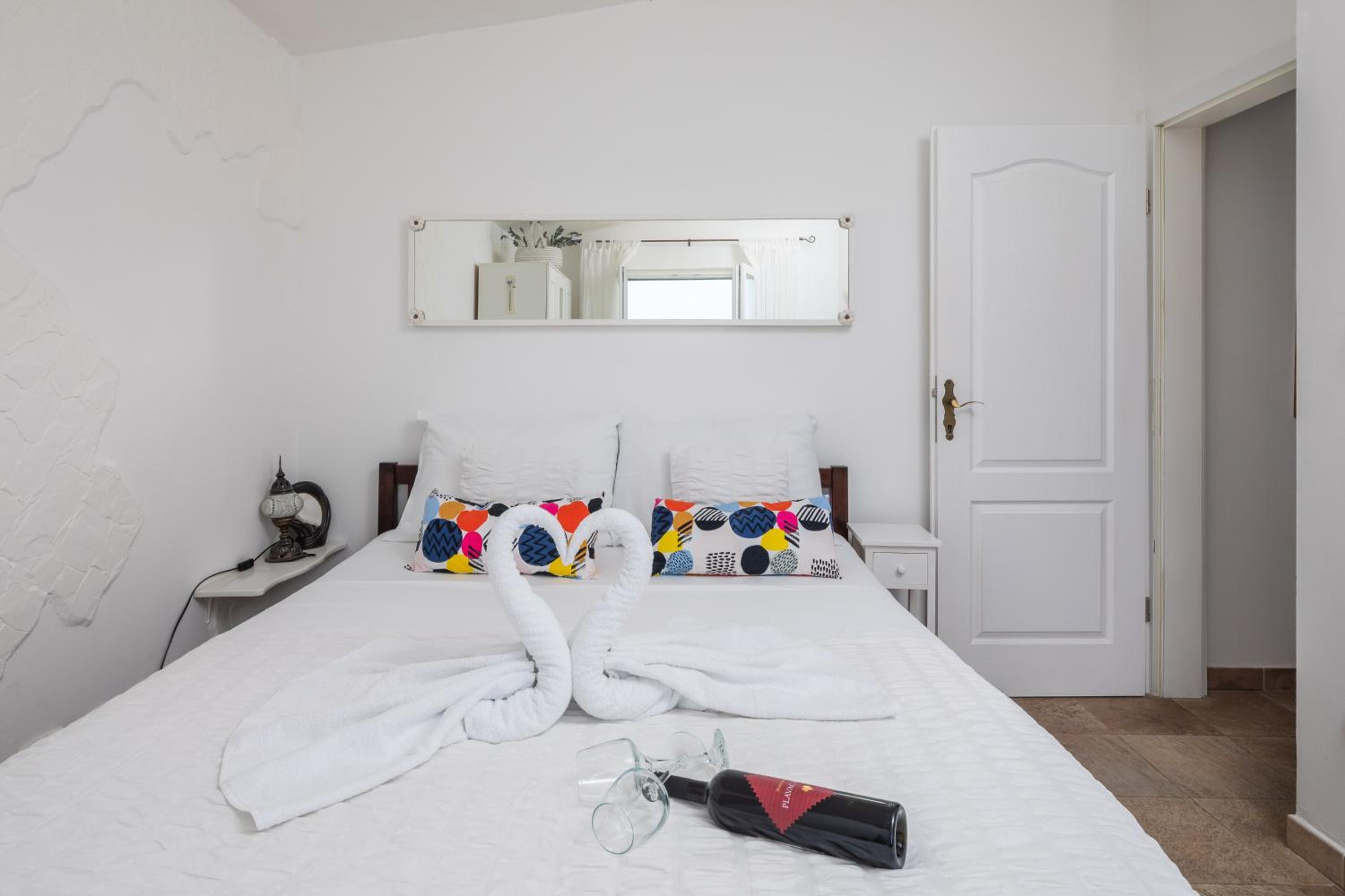 Apartment with Sea View - Photo 2