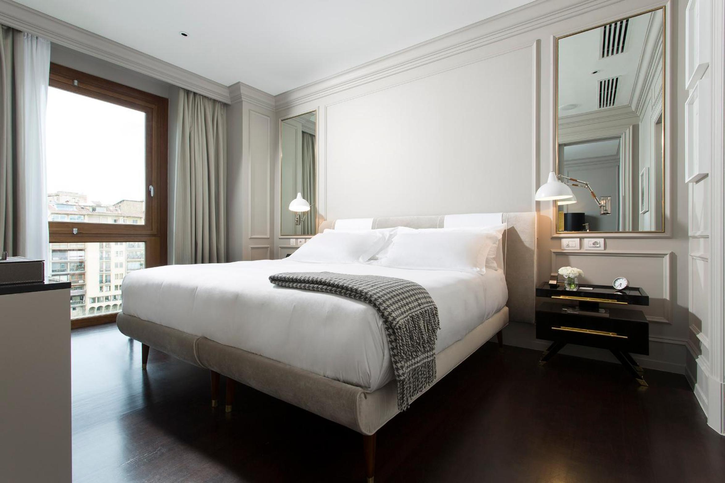 Superior Suite with River View photo 3
