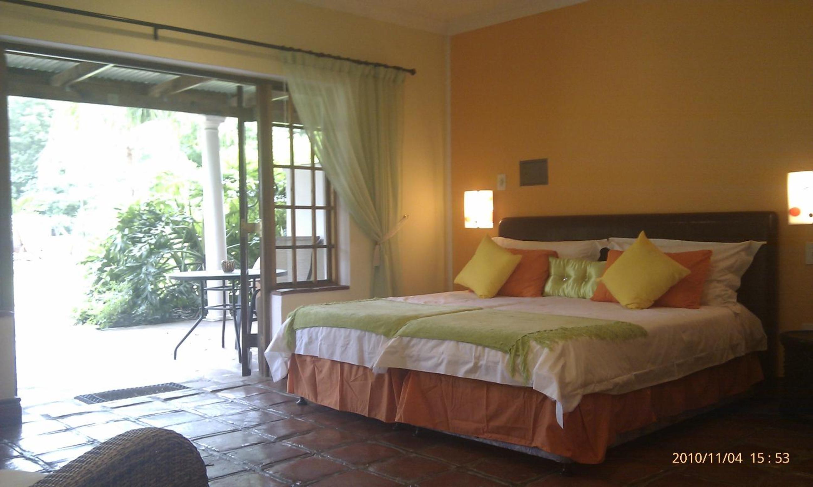 Superior Double or Twin Room with Pool View