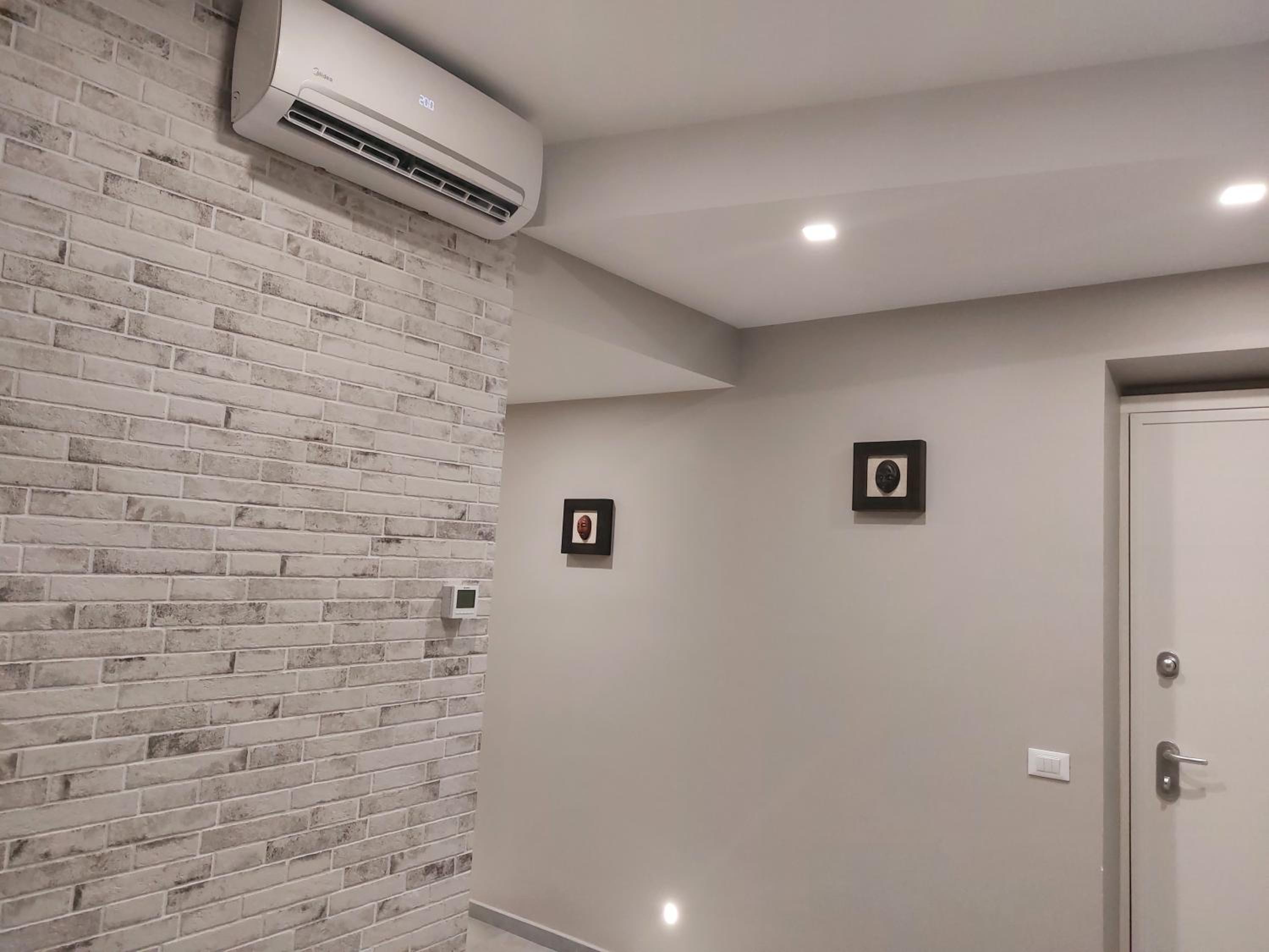 One-Bedroom Apartment - Photo 15