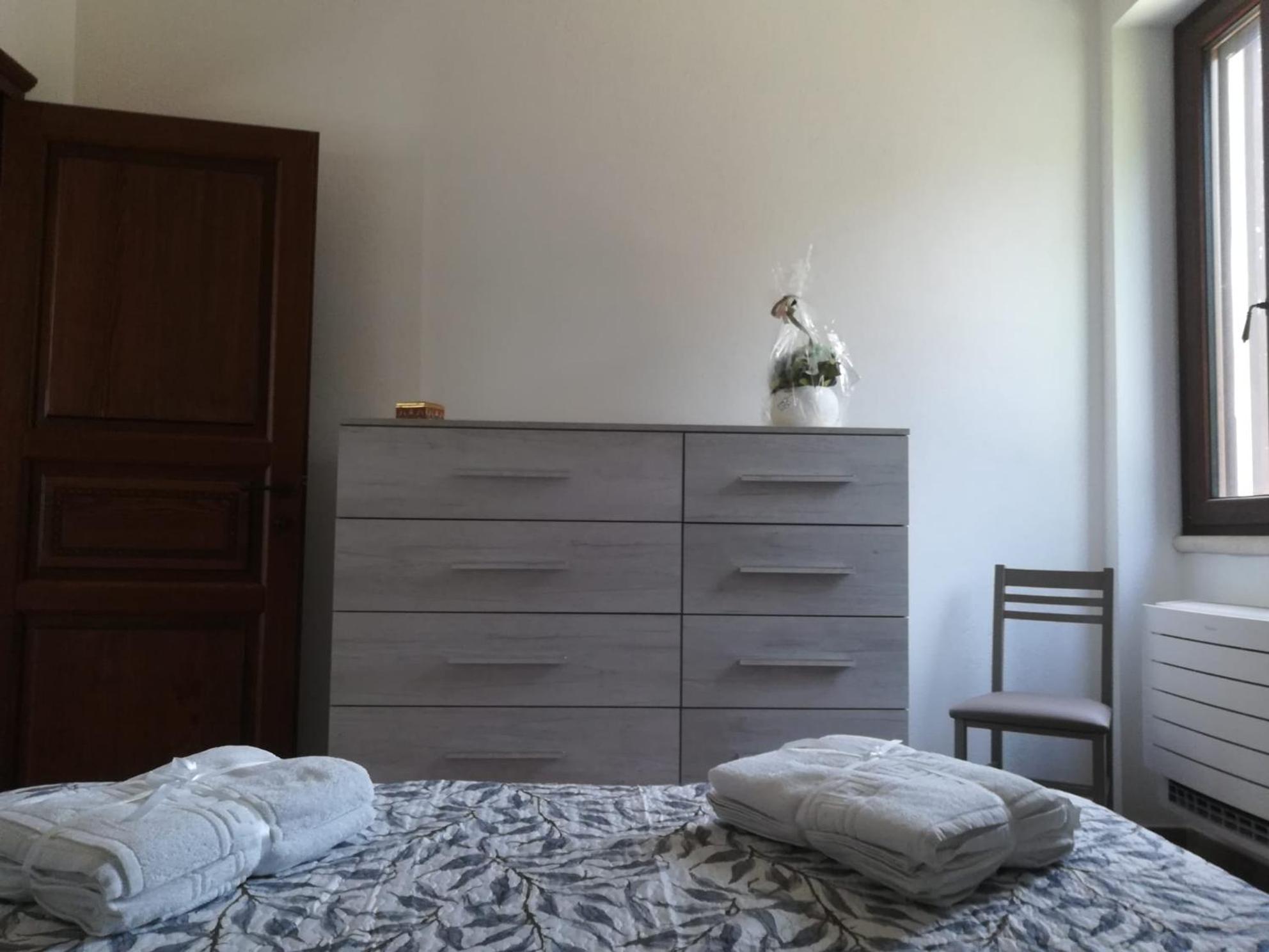 One-Bedroom Apartment photo 3