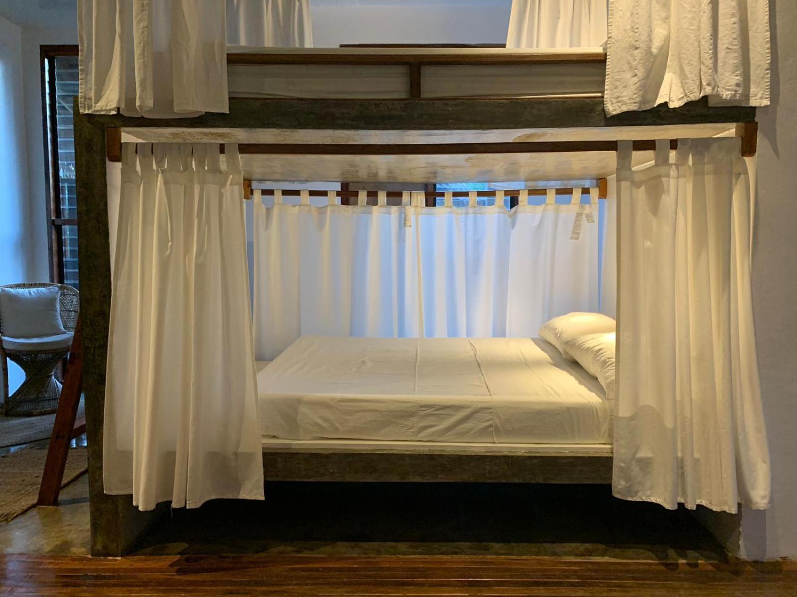 Bed in 6-Bed Mixed Dormitory Room photo 3