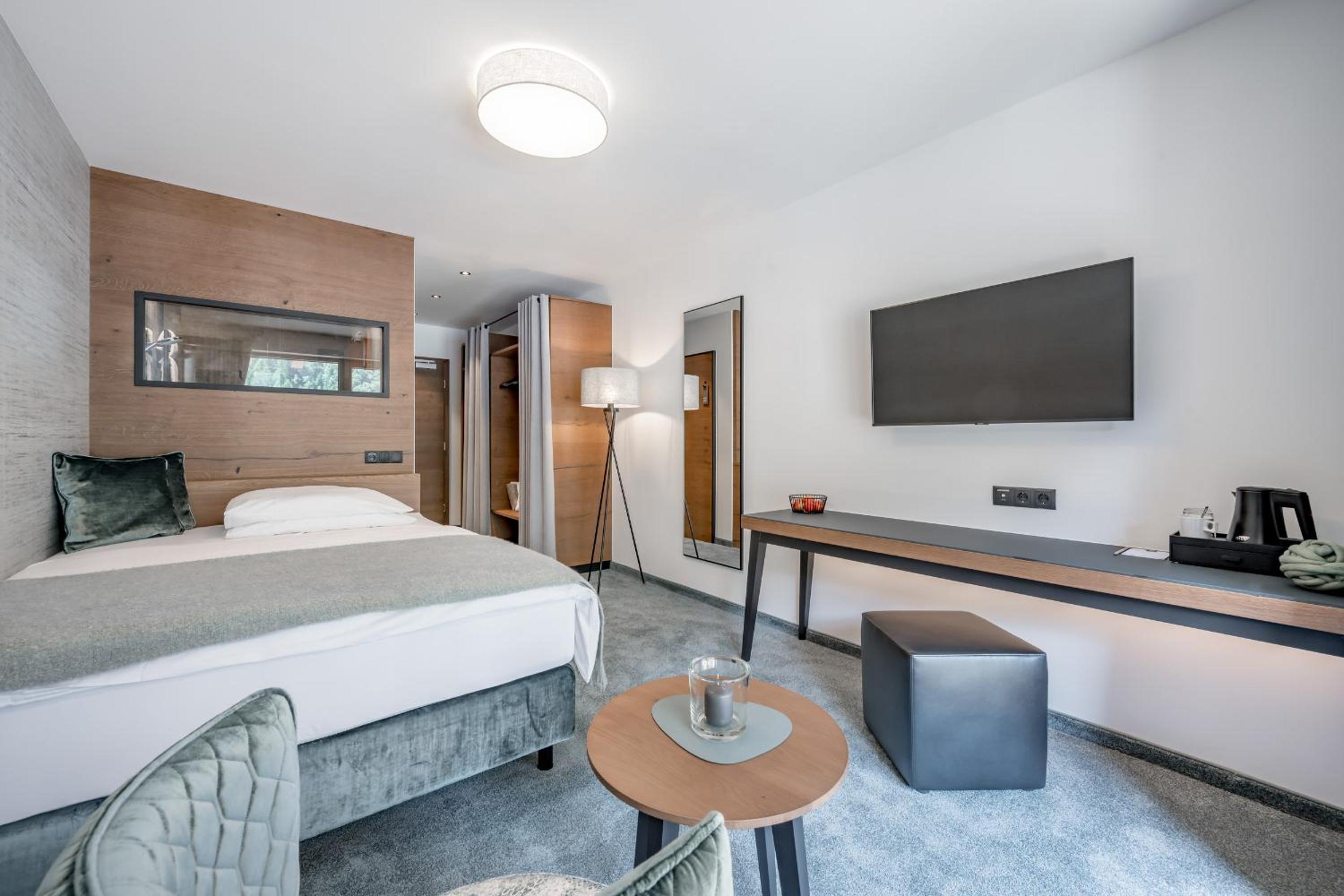 Deluxe Double Room with Balcony