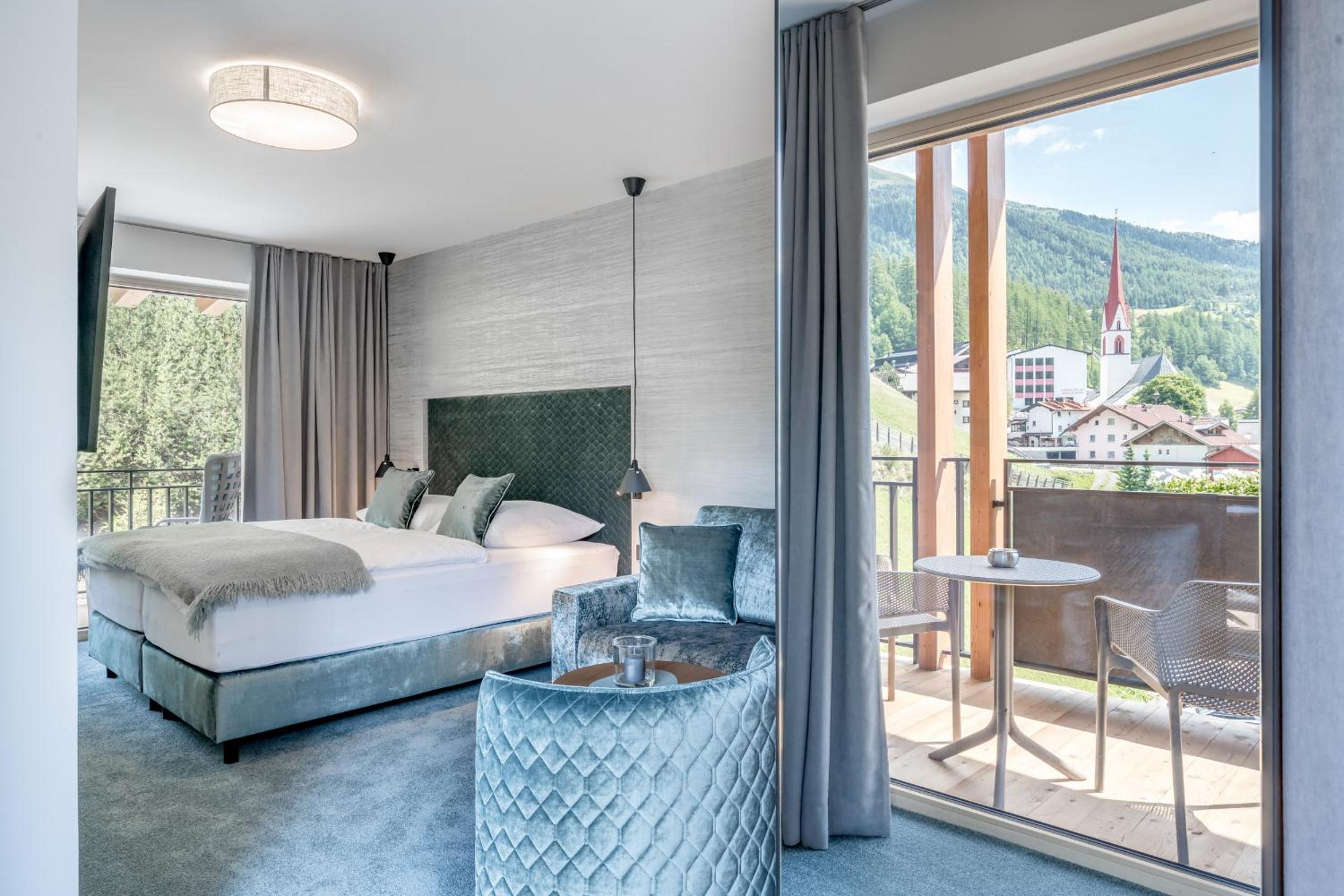 Deluxe Double Room with Balcony