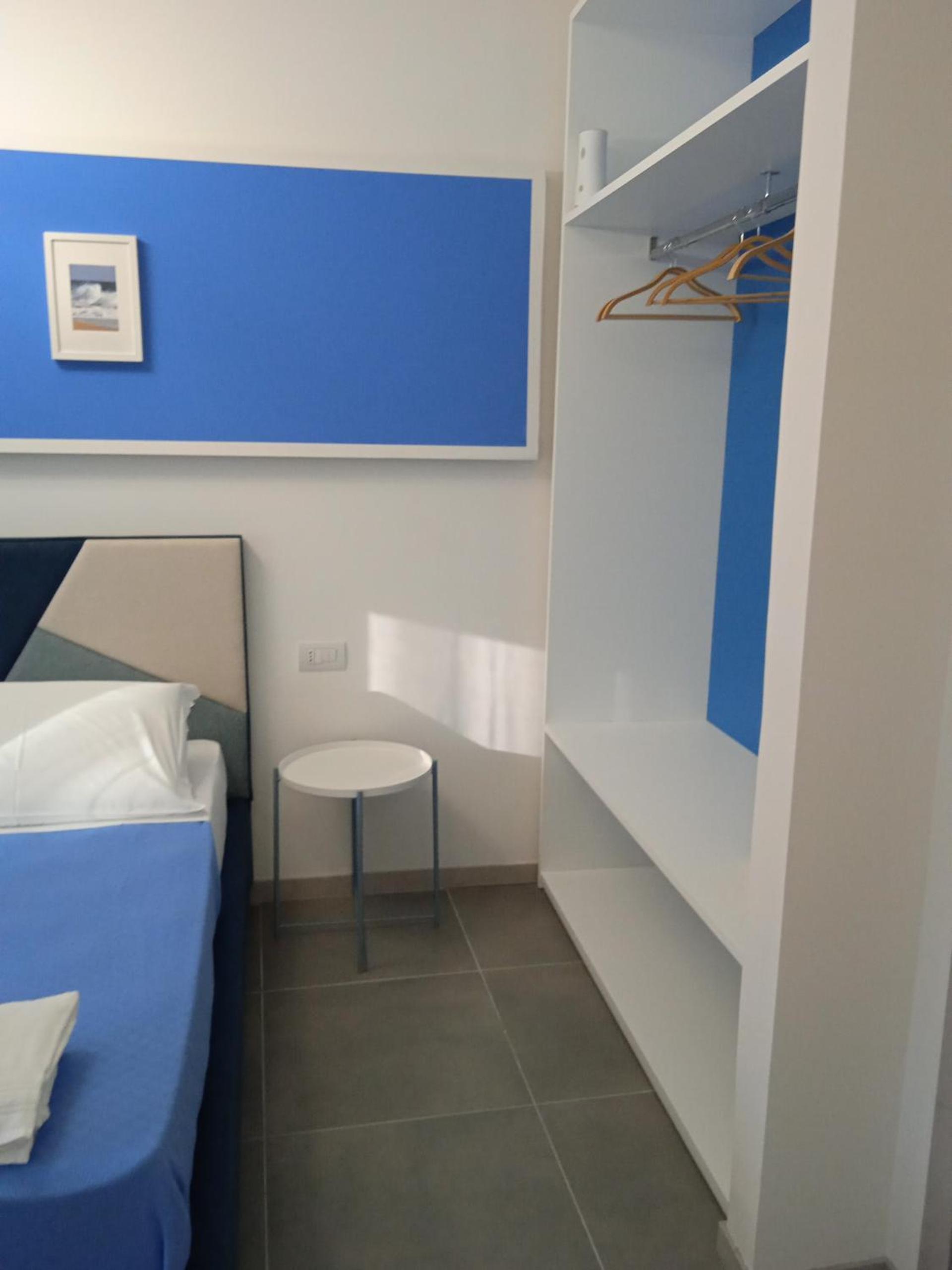 Standard Double Room - Photo 22