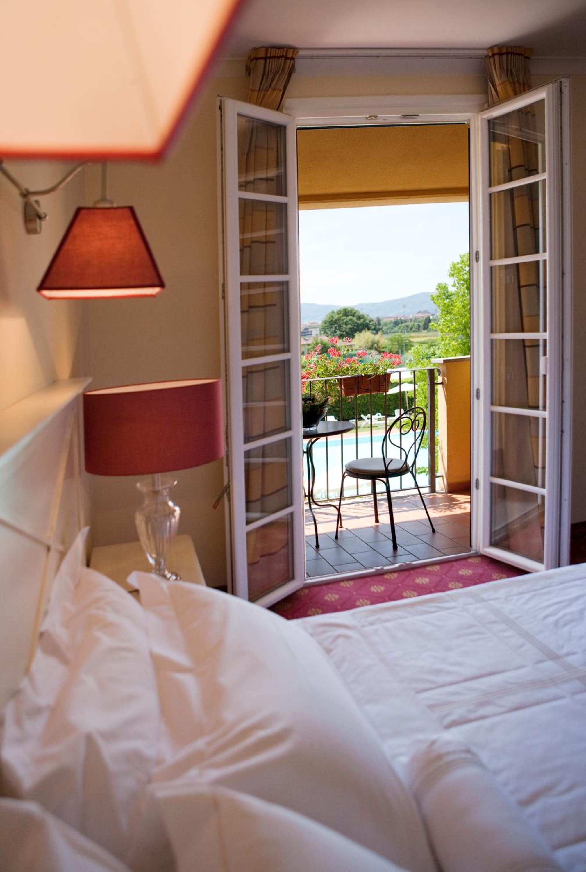 Classic Double or Twin Room - Photo 3