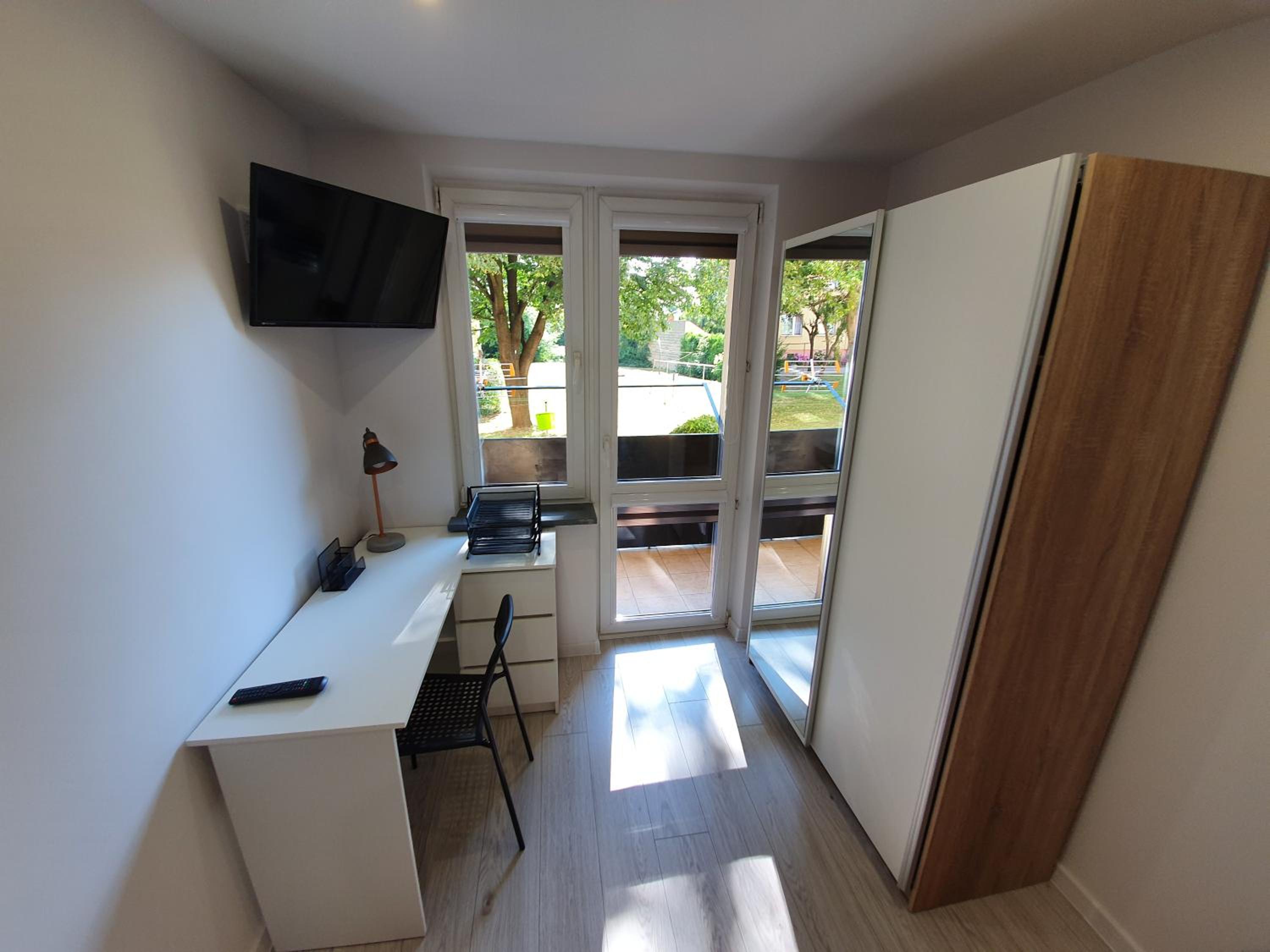 Two-Bedroom Apartment - Photo 9