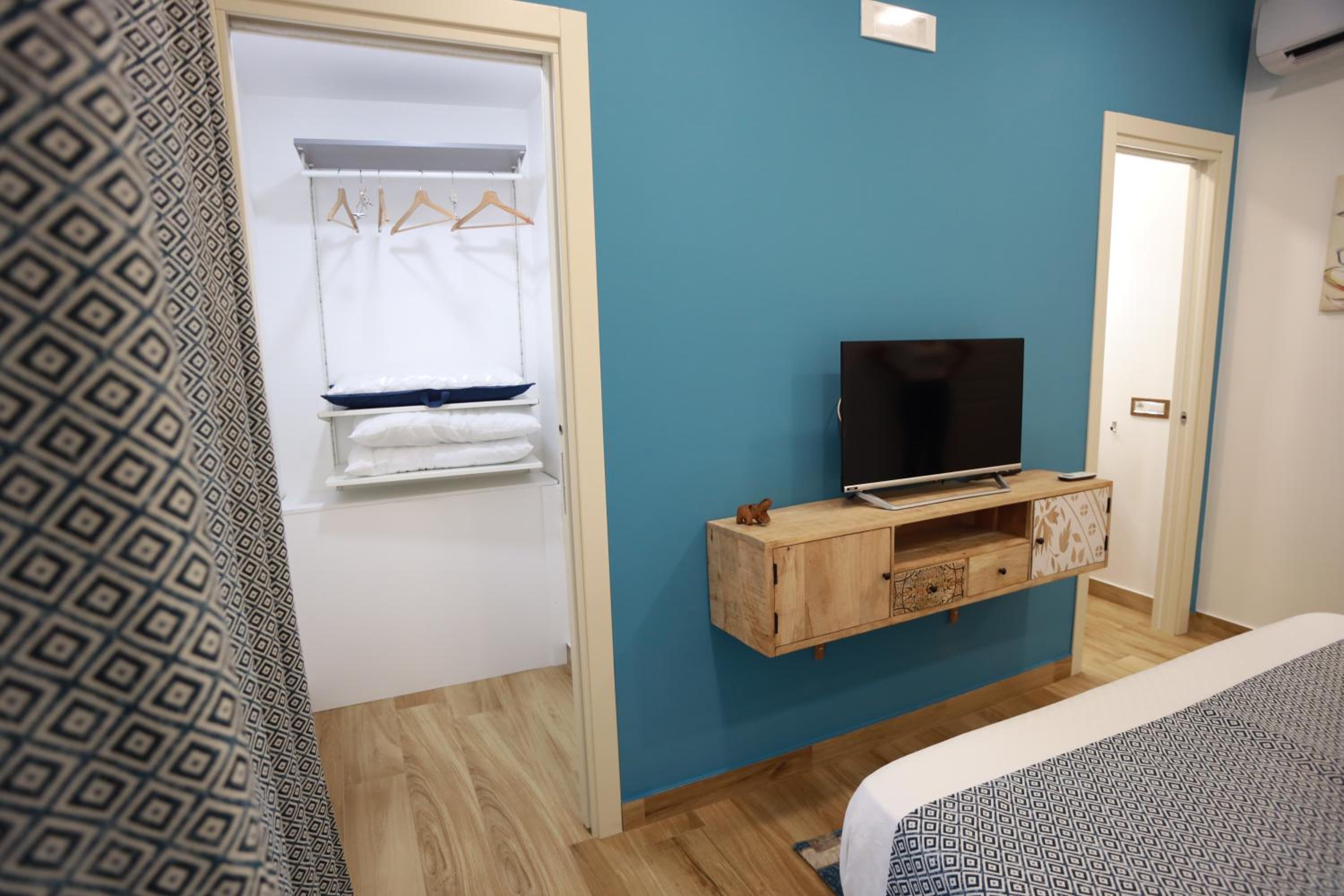 Double Room with Balcony photo 2