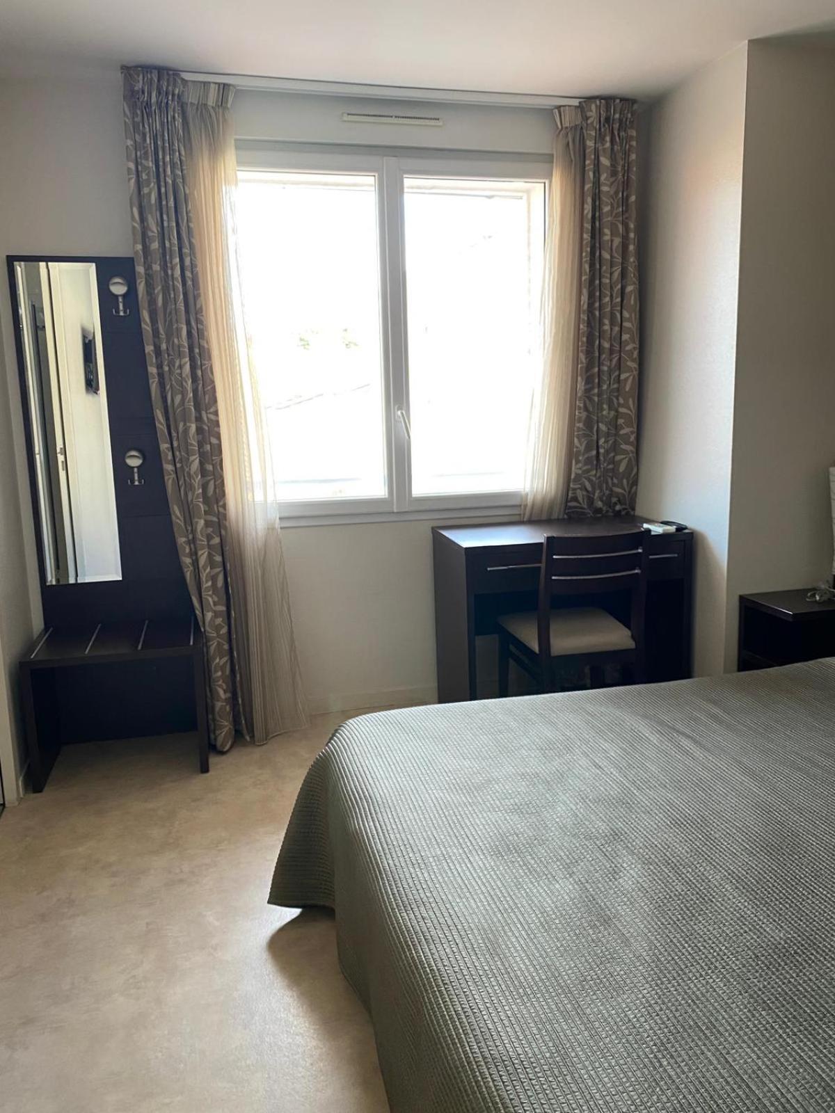 Standard Double Room photo 2