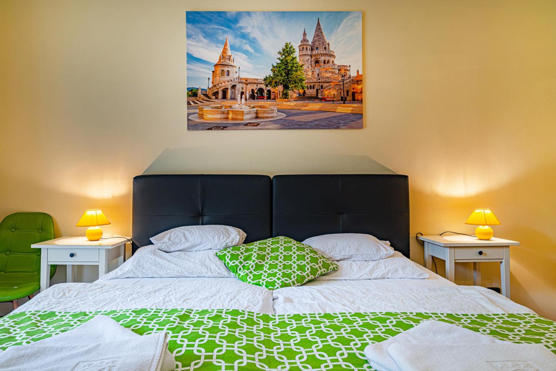 Double or Twin Room - Photo 7