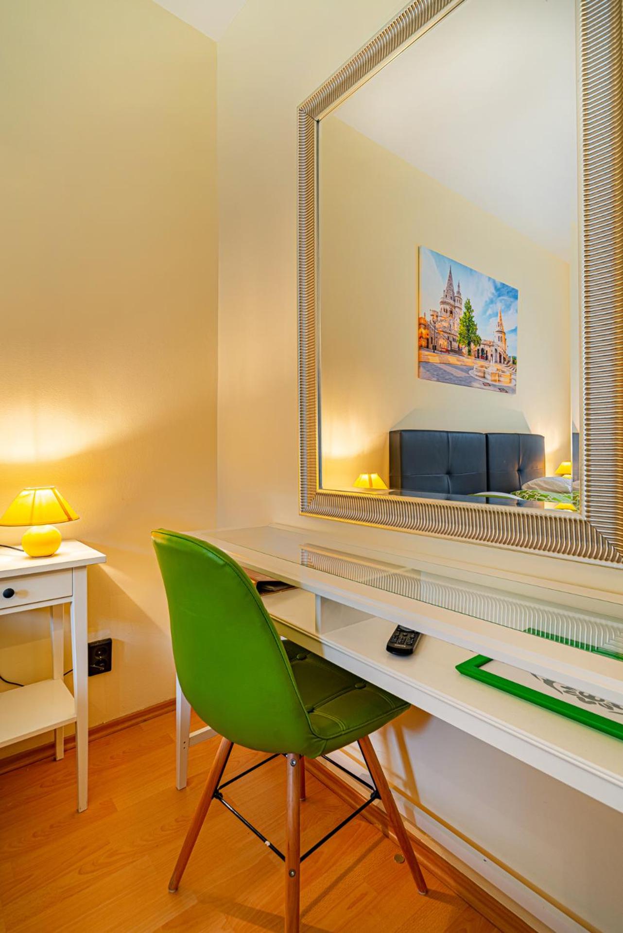 Double or Twin Room - Photo 10