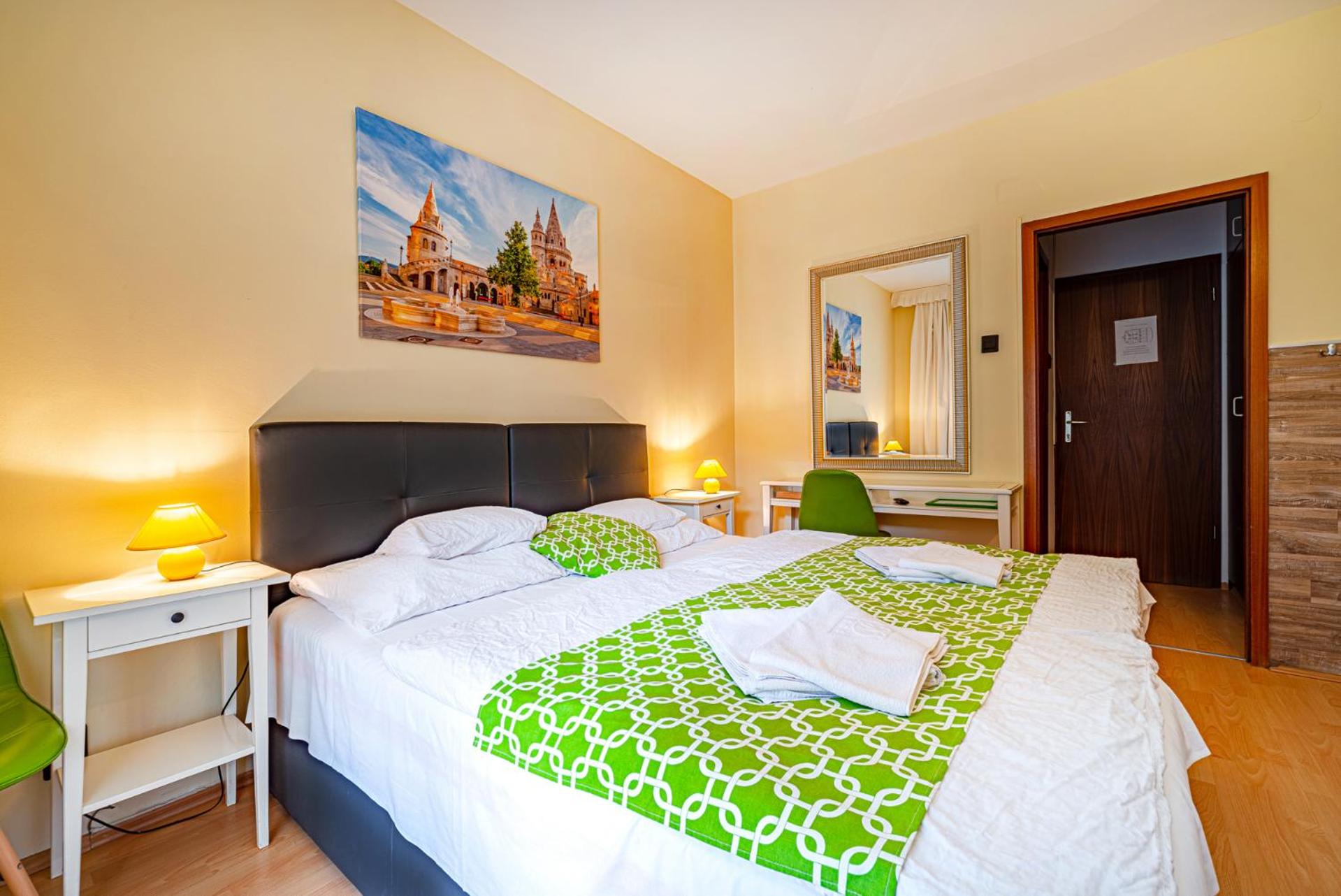 Double or Twin Room - Photo 1