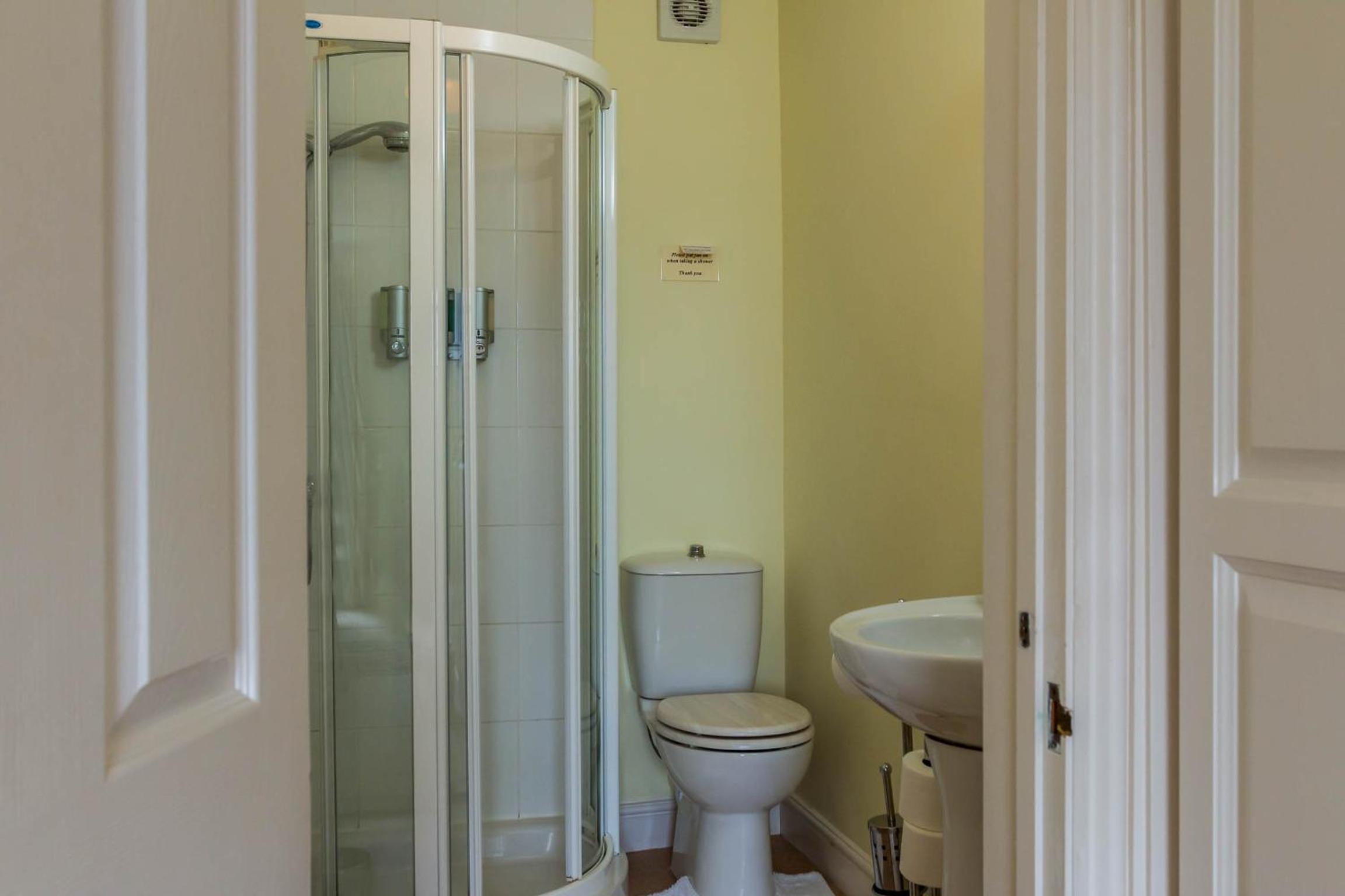 Deluxe Twin Room with Sea View photo 3