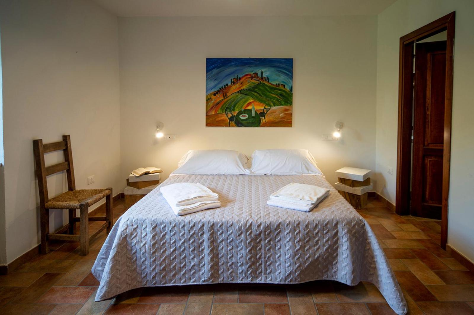 Double Room - Photo 3