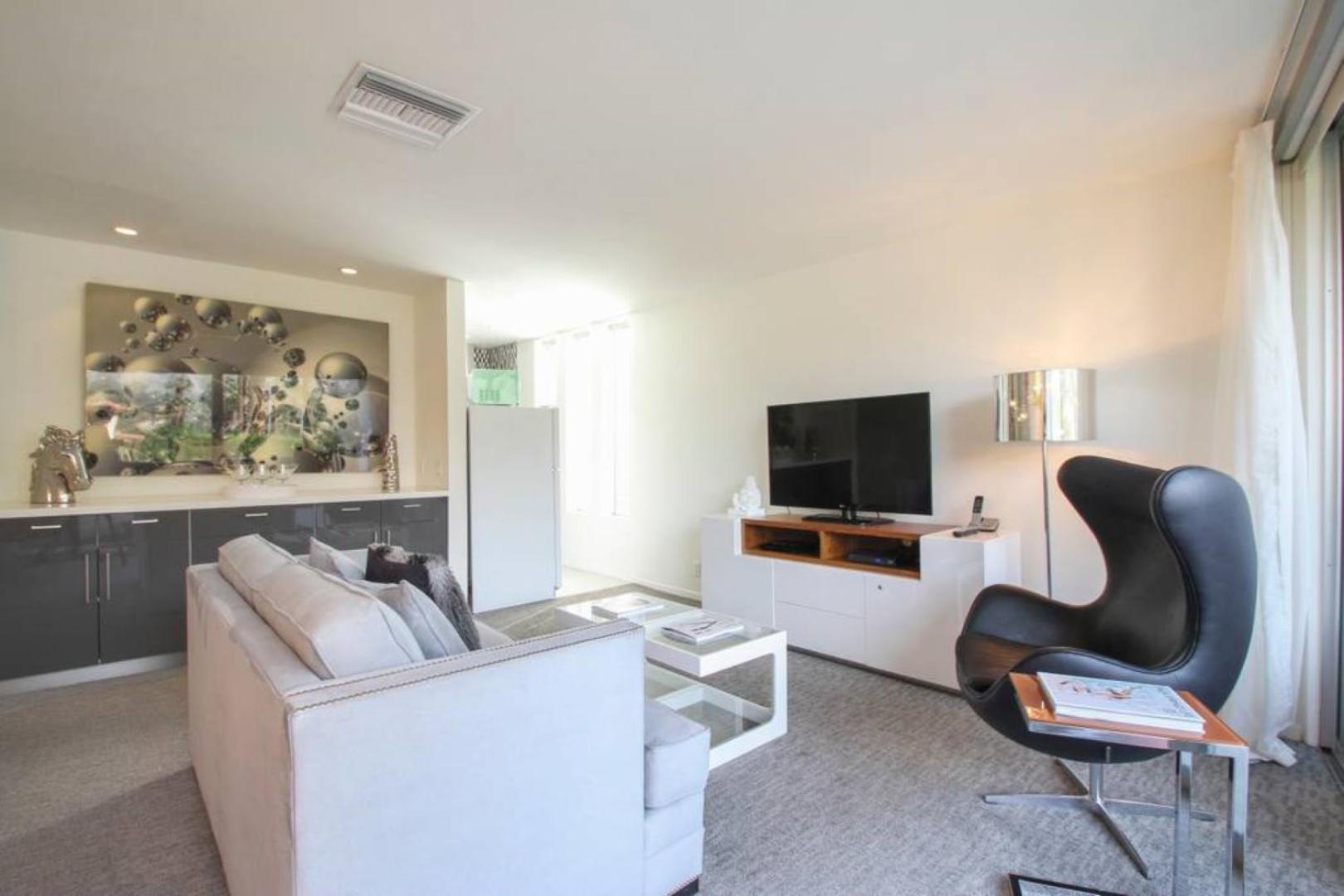 Superior King 1 Bedroom Mountain View - Photo 6