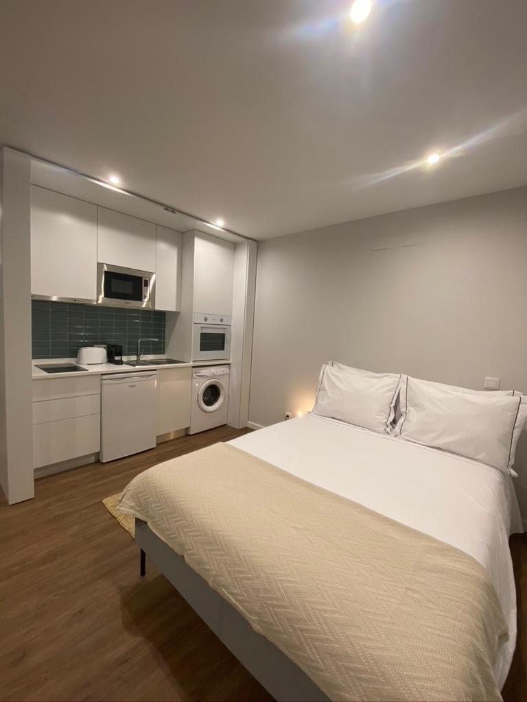 Two-Bedroom Apartment - Photo 9