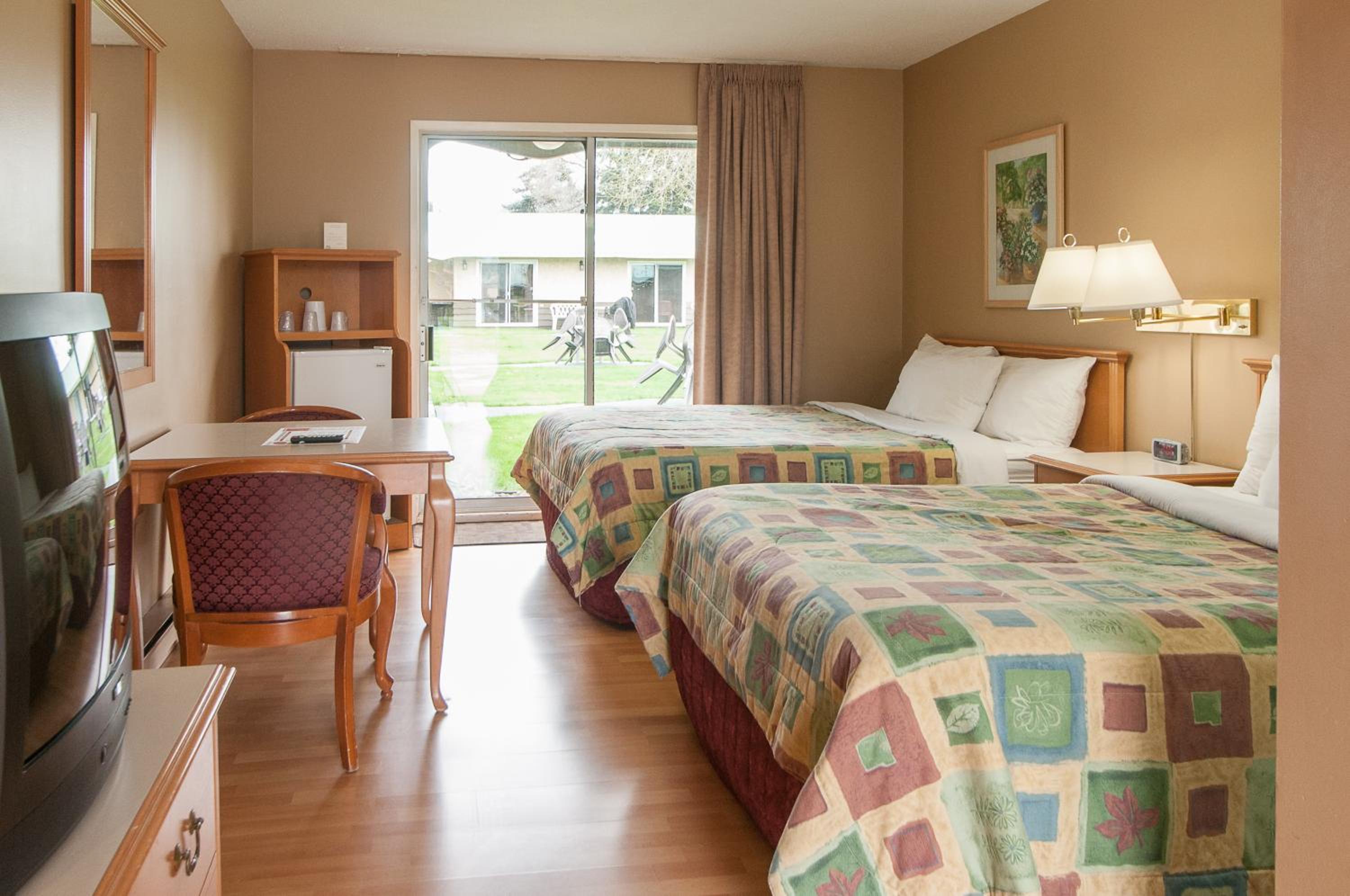 Standard Queen Room with Two Queen Beds - Photo 1