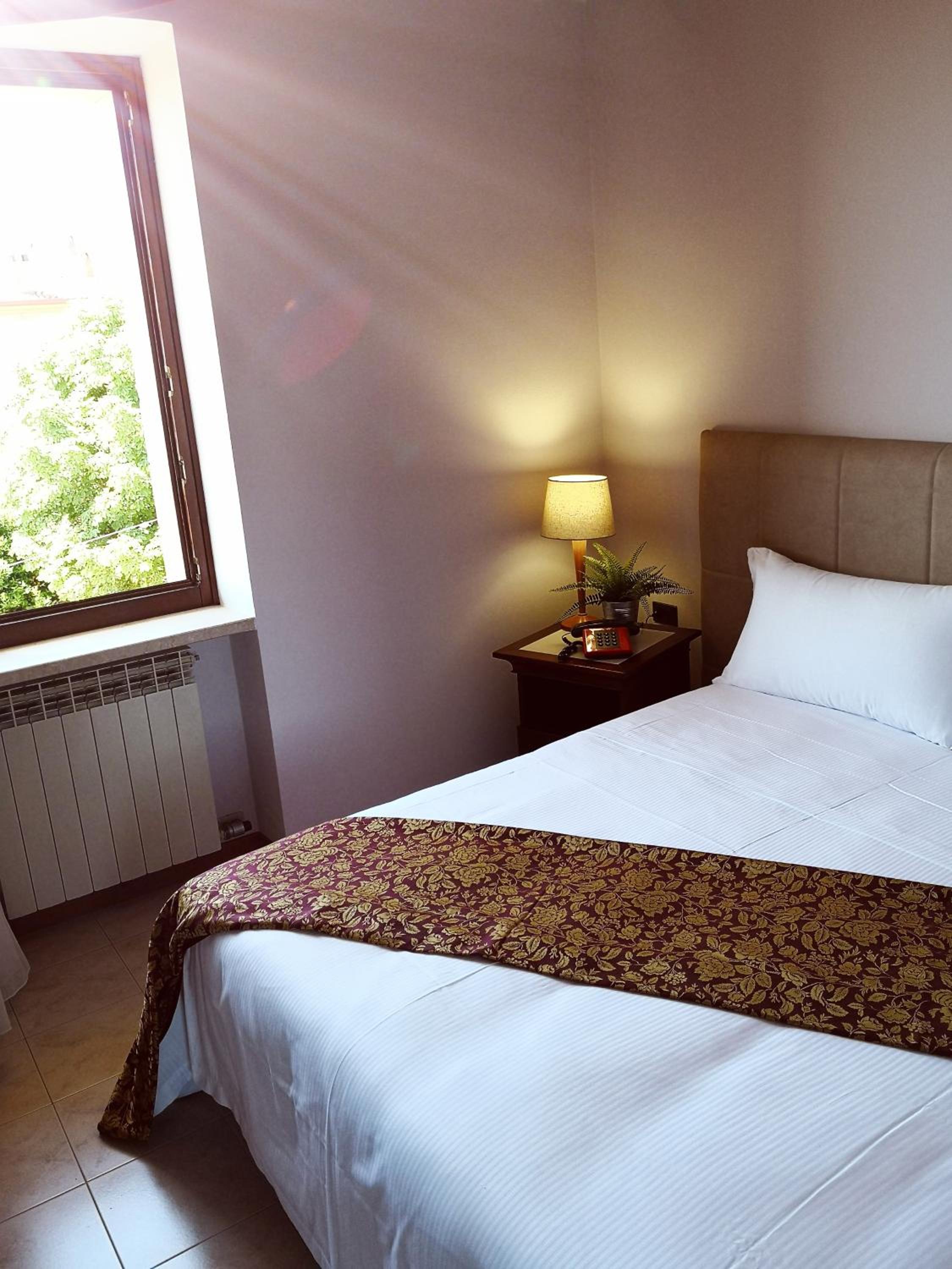 Double Room With Private Bathroom photo 1