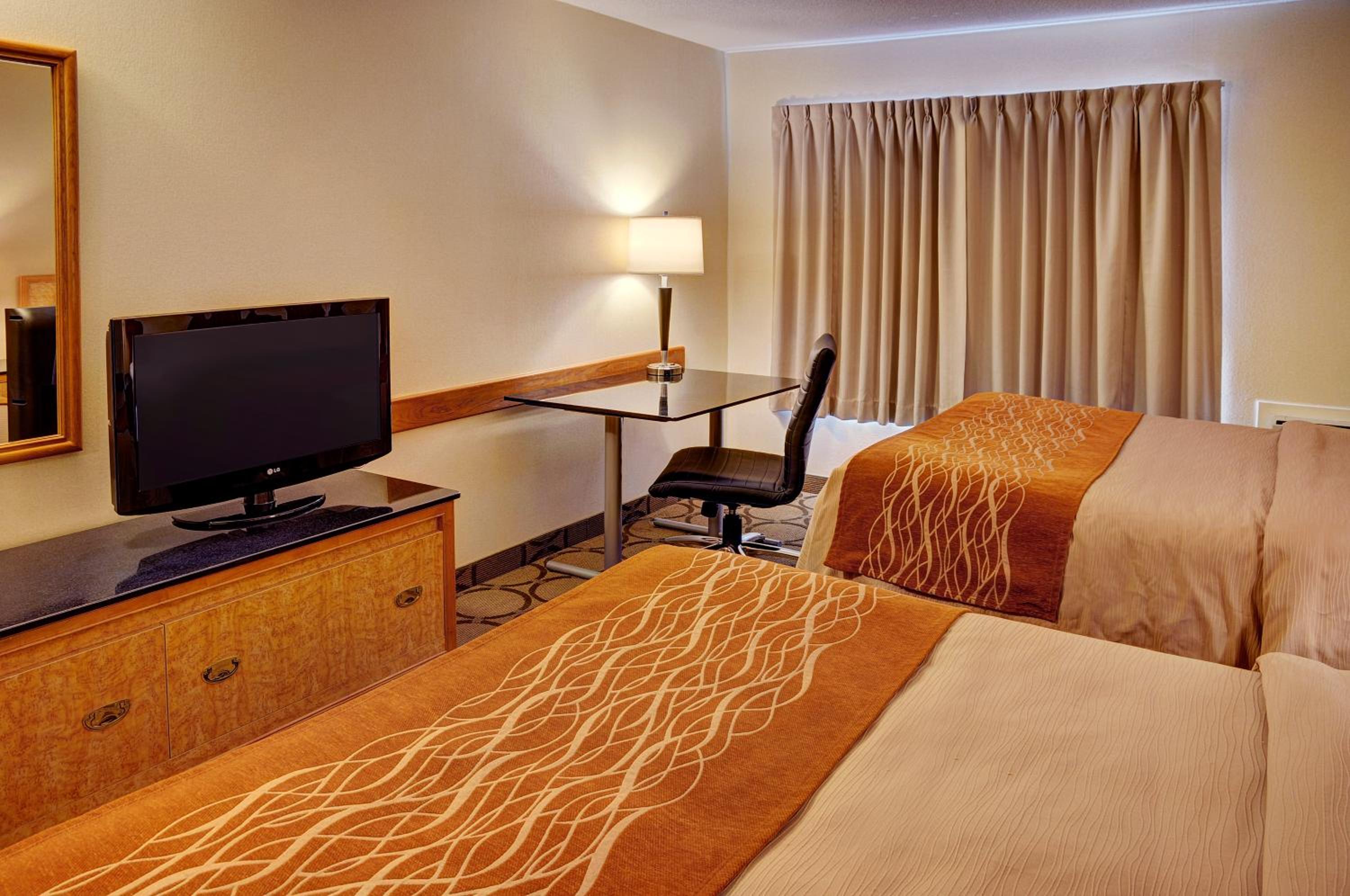 Deluxe Room with Two Double Beds - Second Floor - Photo 4