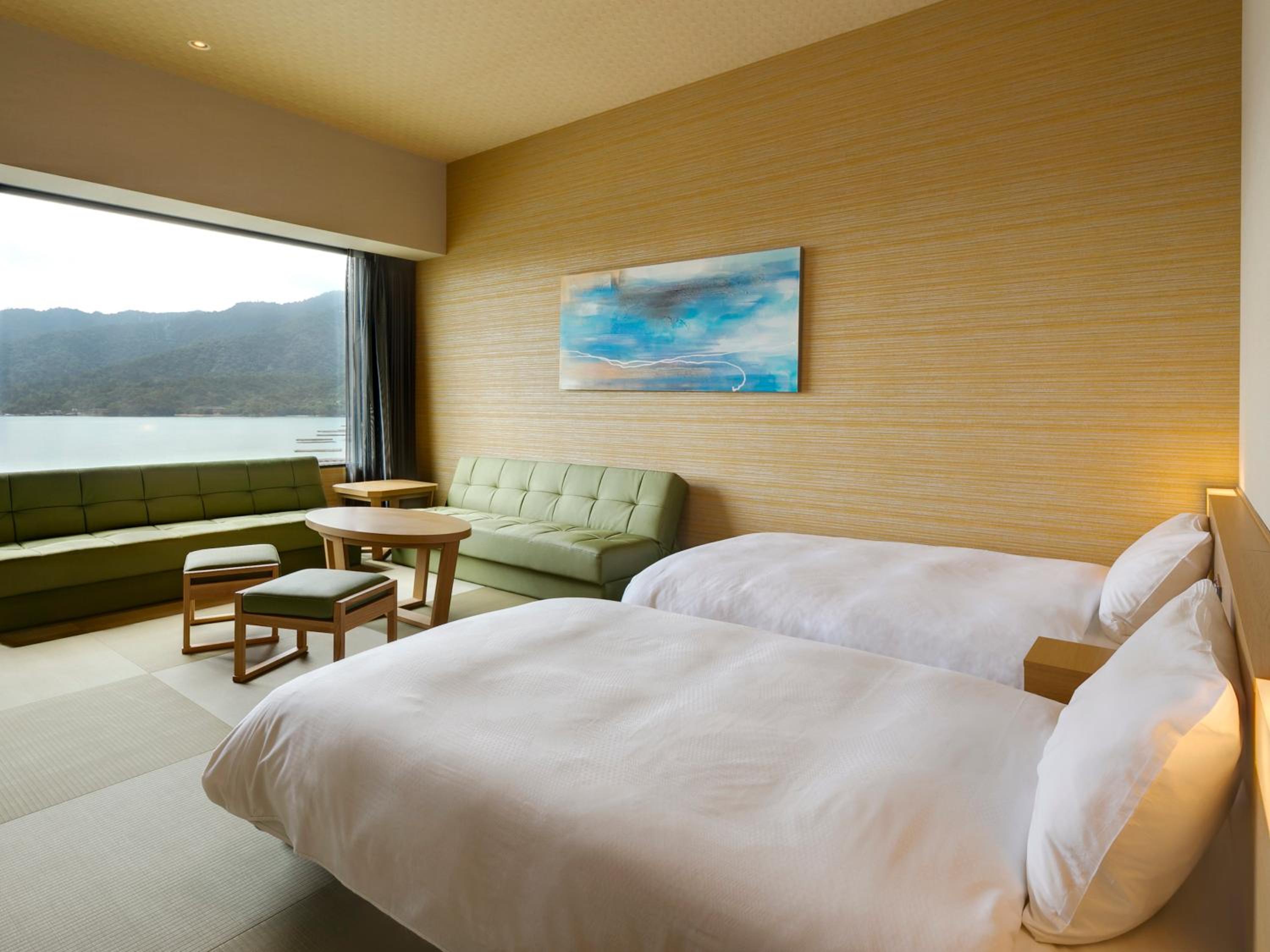 Deluxe Twin Room with Sea View - Photo 1
