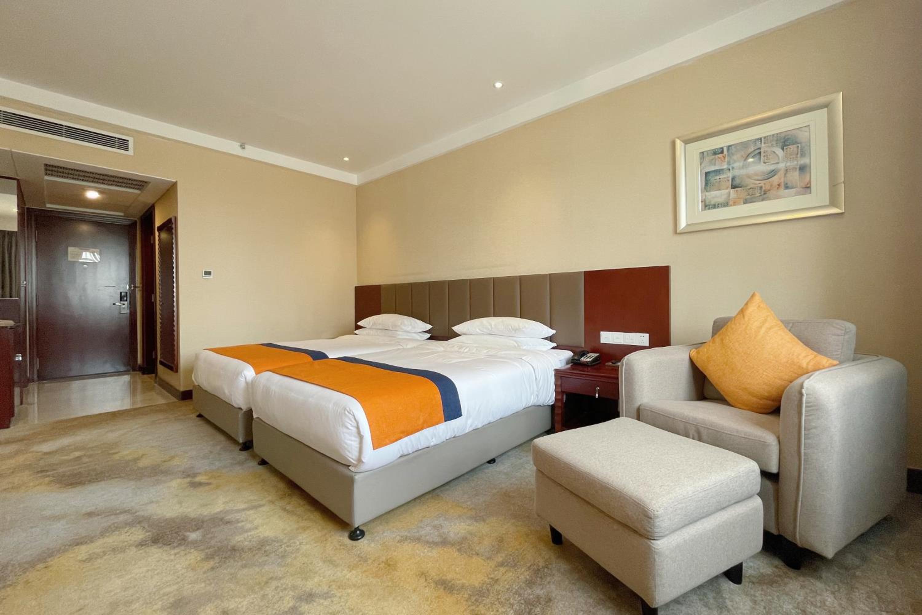 Superior Twin Room photo 2