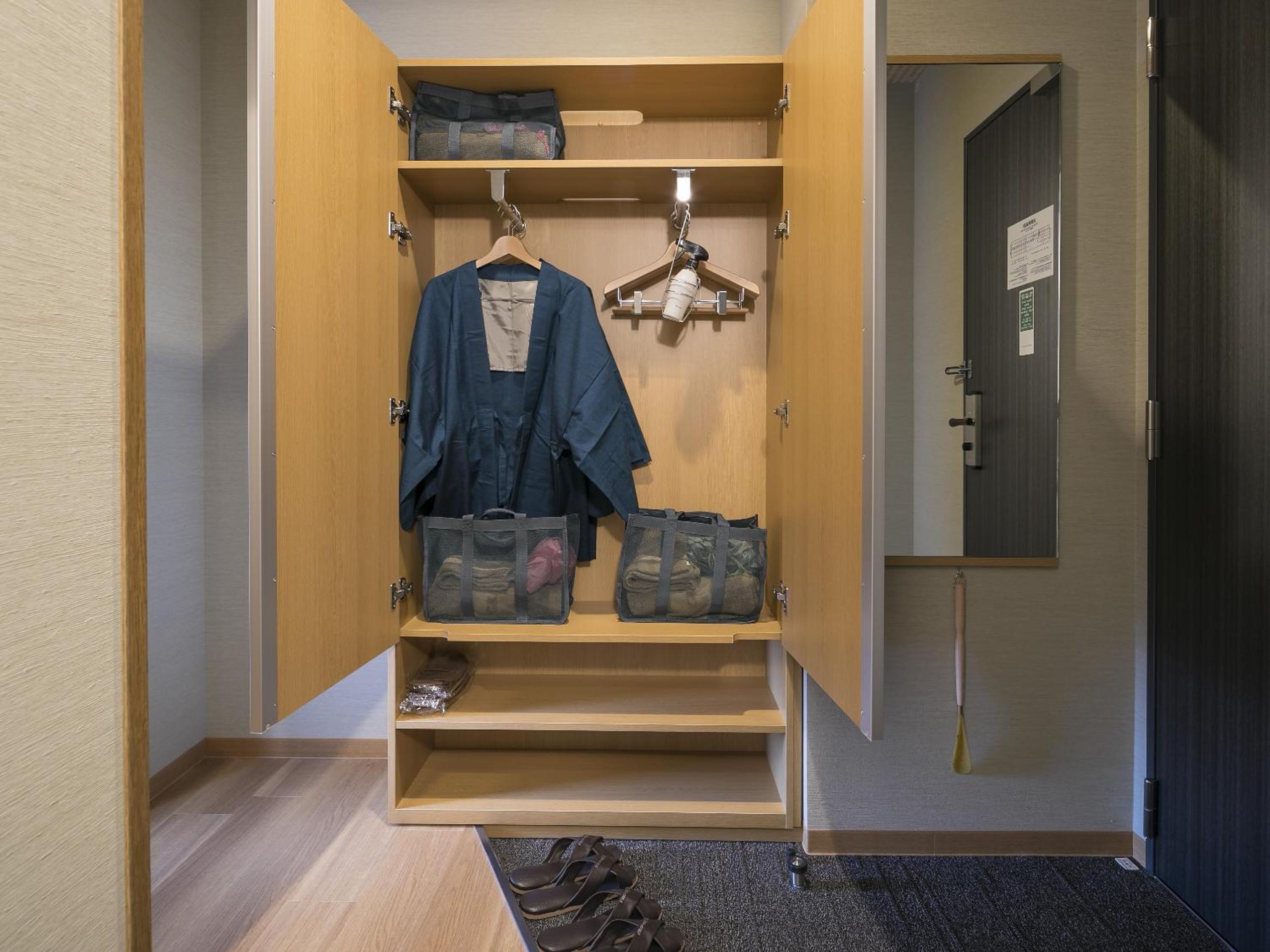 Twin Room with Mountain View - Photo 10