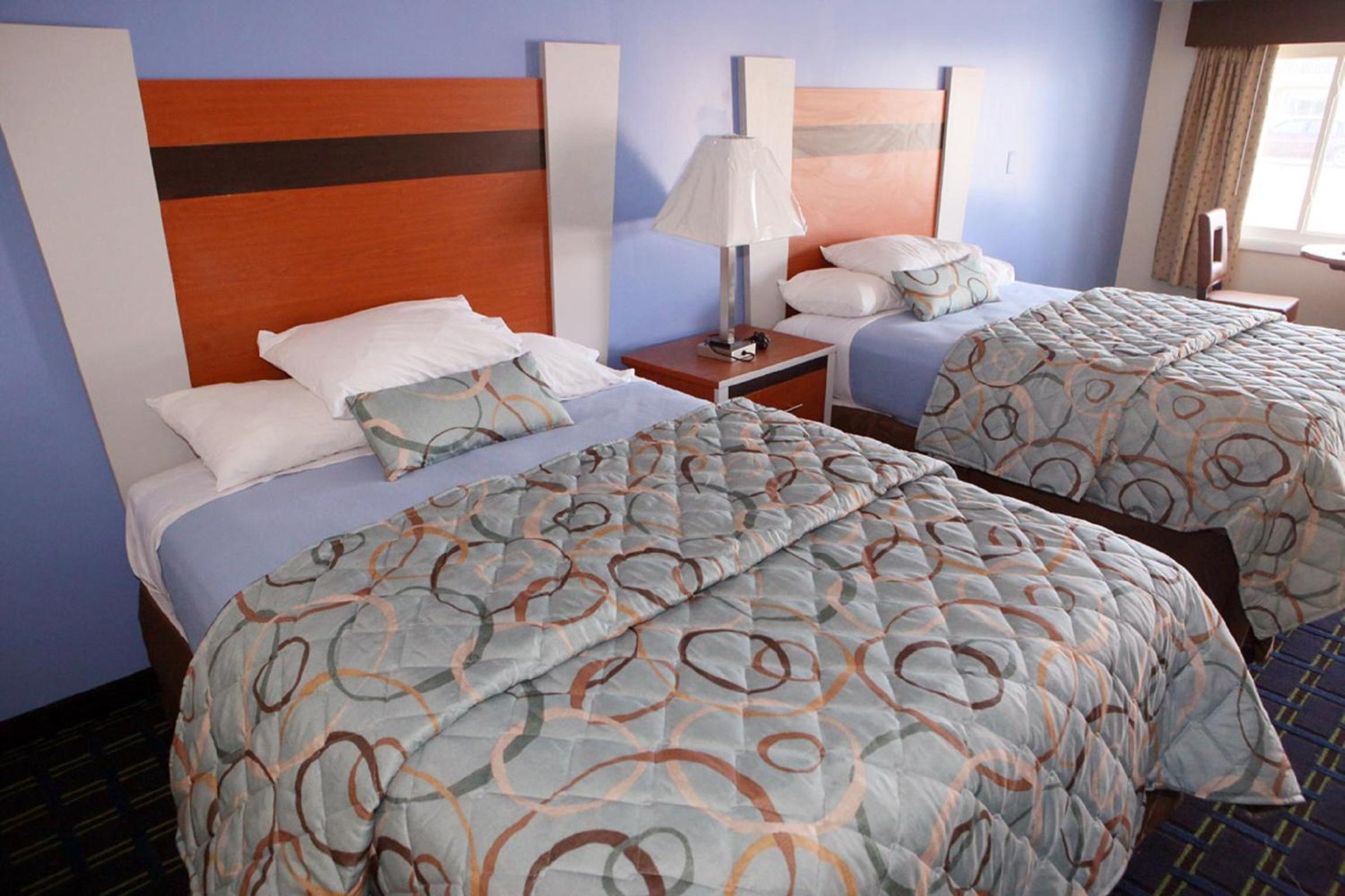 Double Room with Two Double Beds - Non-Smoking - Photo 5