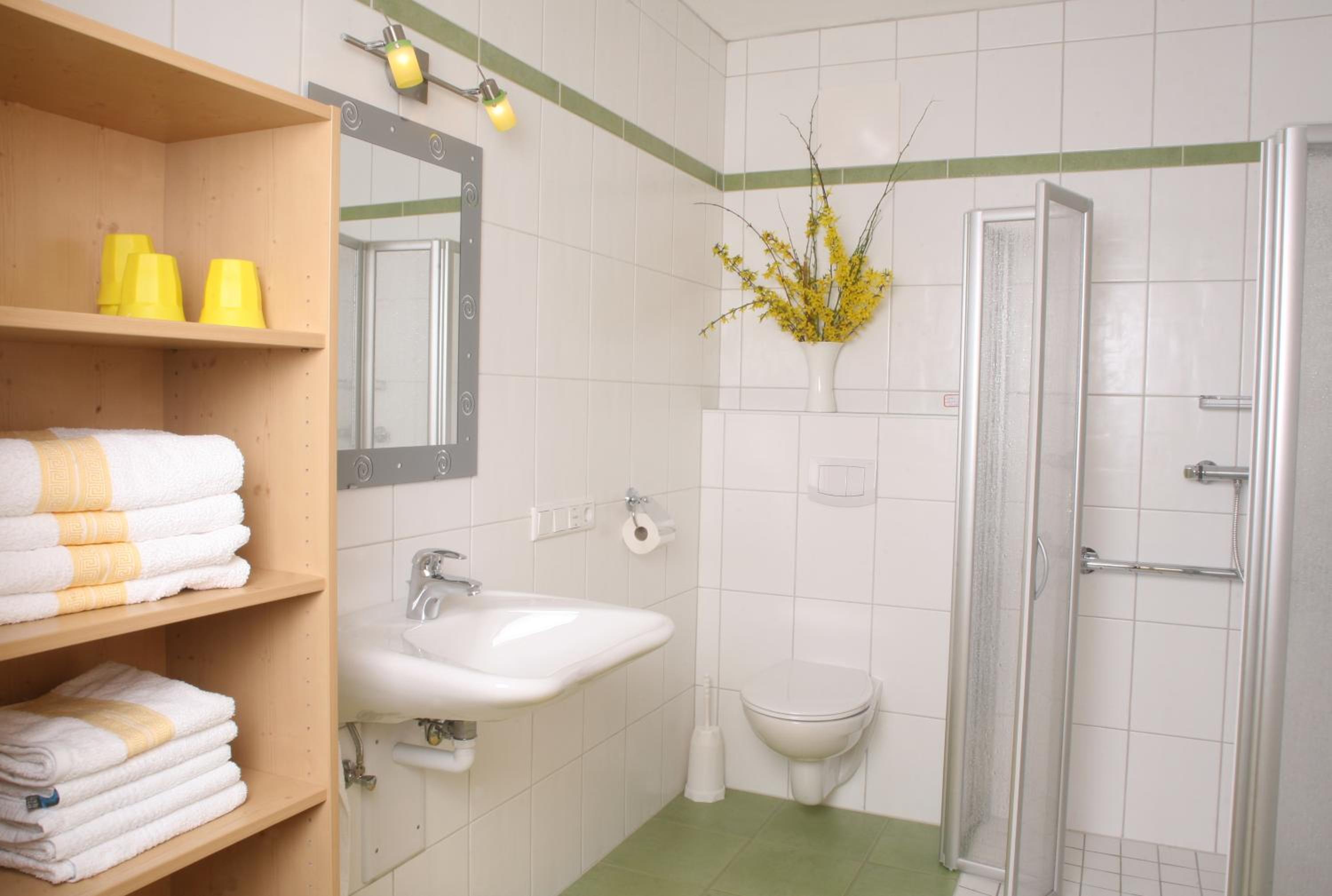 One-Bedroom Apartment (2 - 4 Adults) - Photo 9