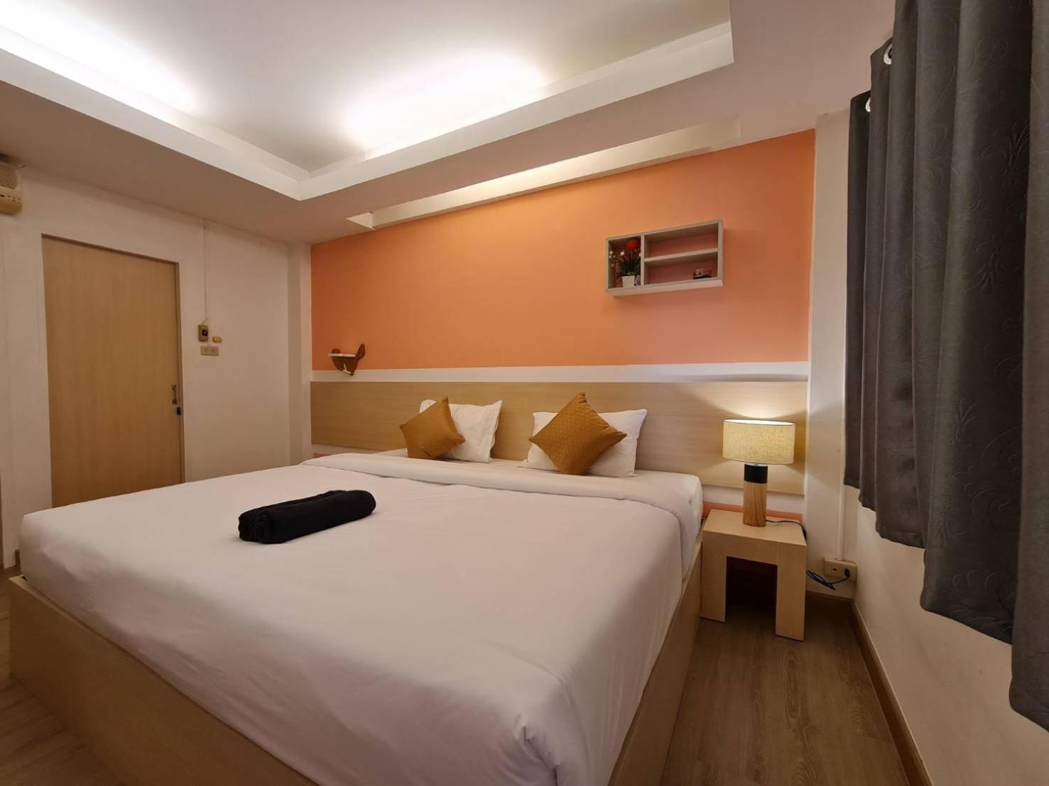 Standard Twin Room - Photo 1