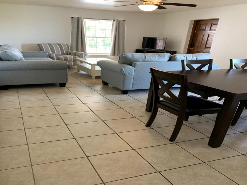 Villa photo 1